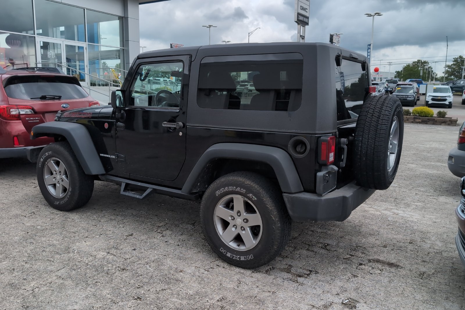 Used 2012 Black Jeep Rubicon image 9