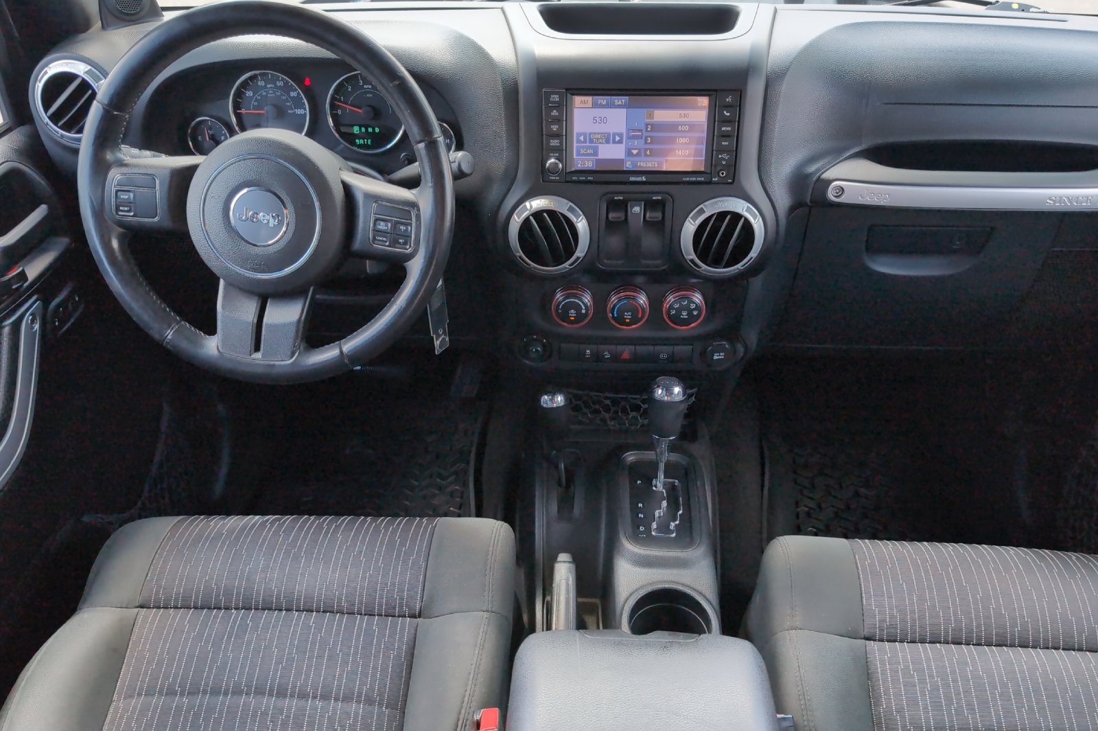 Used 2012 Black Jeep Rubicon image 9