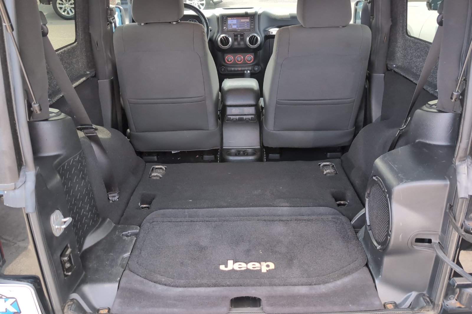 Used 2012 Black Jeep Rubicon image 13