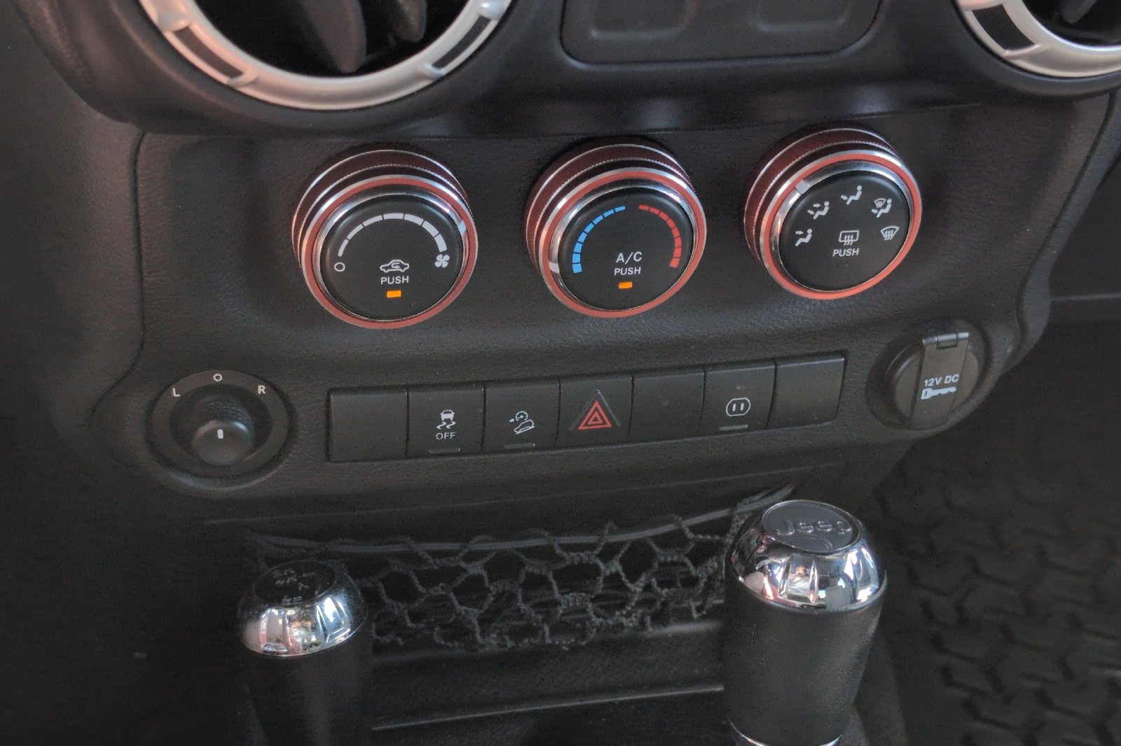Used 2012 Black Jeep Rubicon image 18