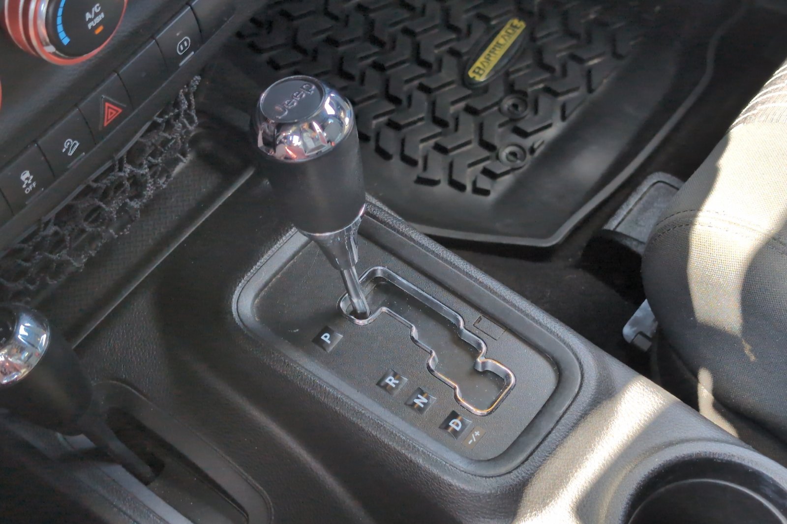 Used 2012 Black Jeep Rubicon image 19
