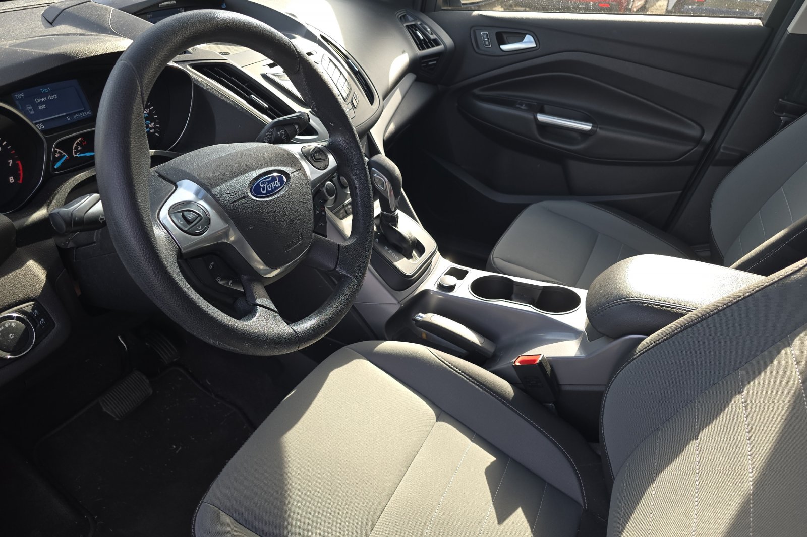 Used 2014 Gray Ford SE image 7