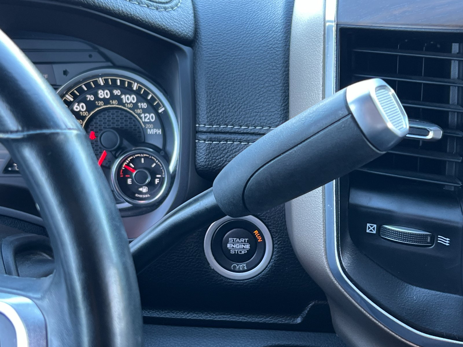 Used 2022 White Ram Laramie image 19