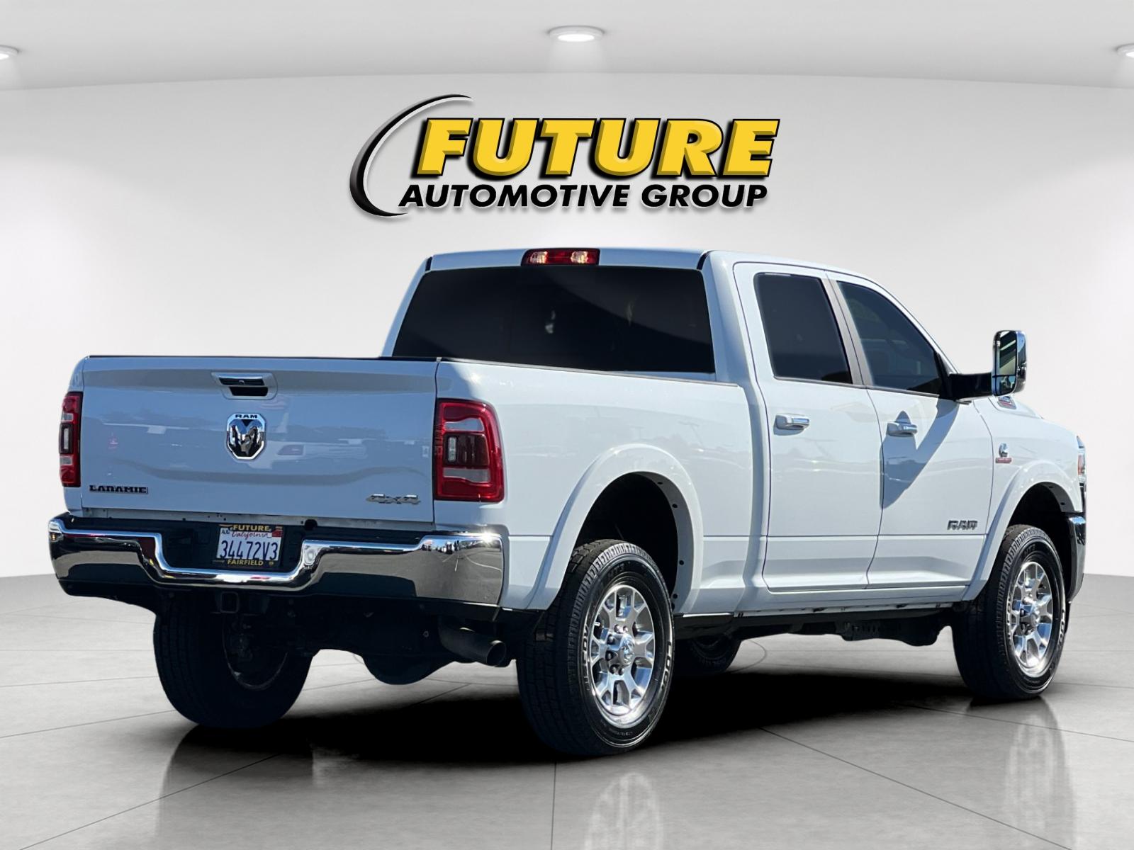Used 2022 White Ram Laramie image 3