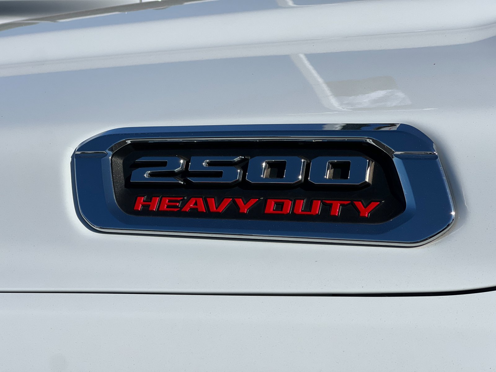 Used 2022 White Ram Laramie image 23