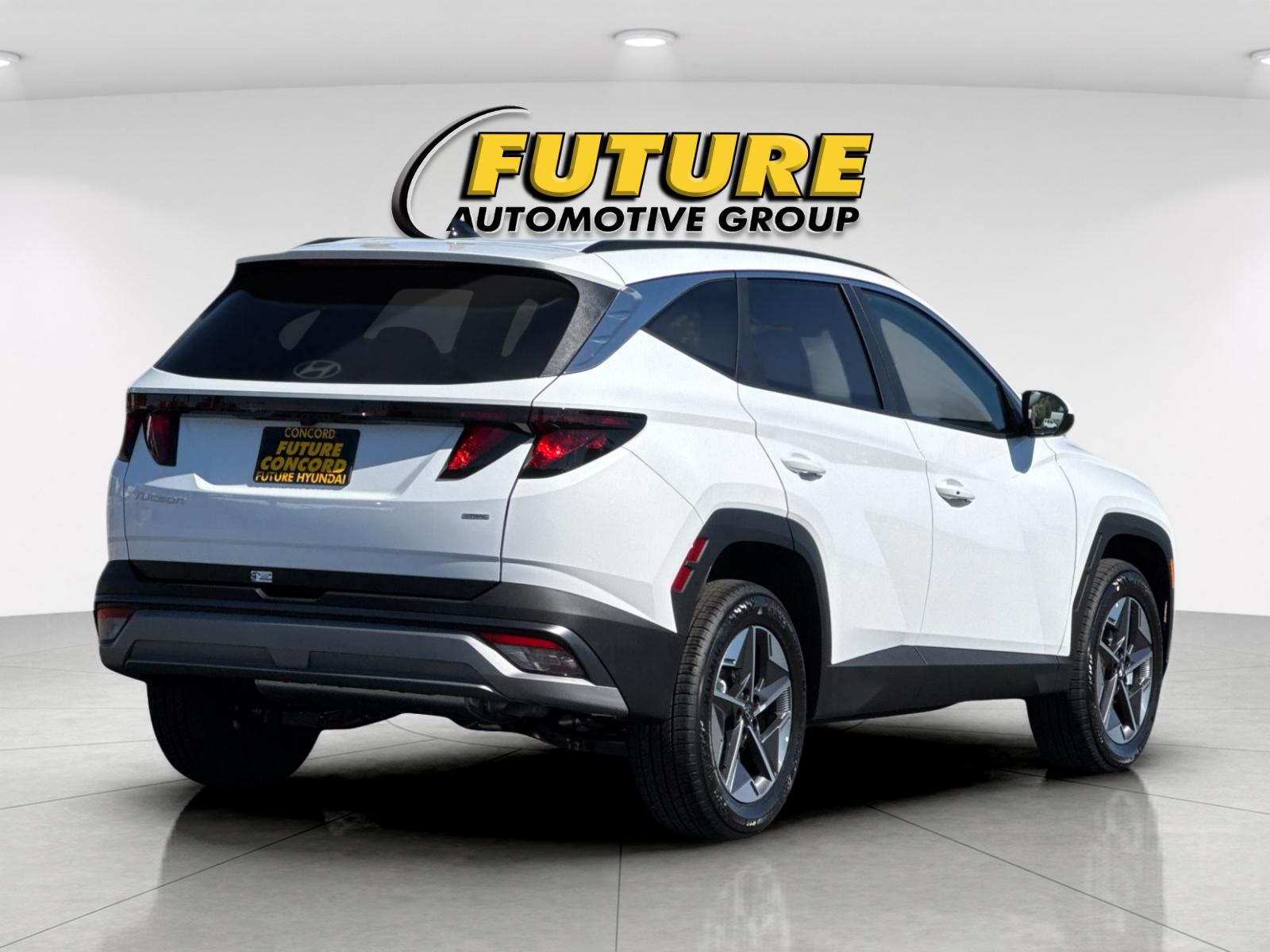 Used 2026 White Hyundai SEL image 3