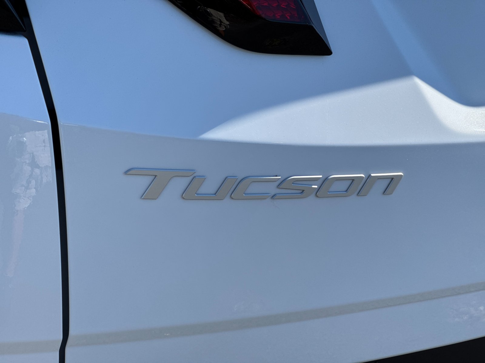 Used 2026 White Hyundai SEL image 25
