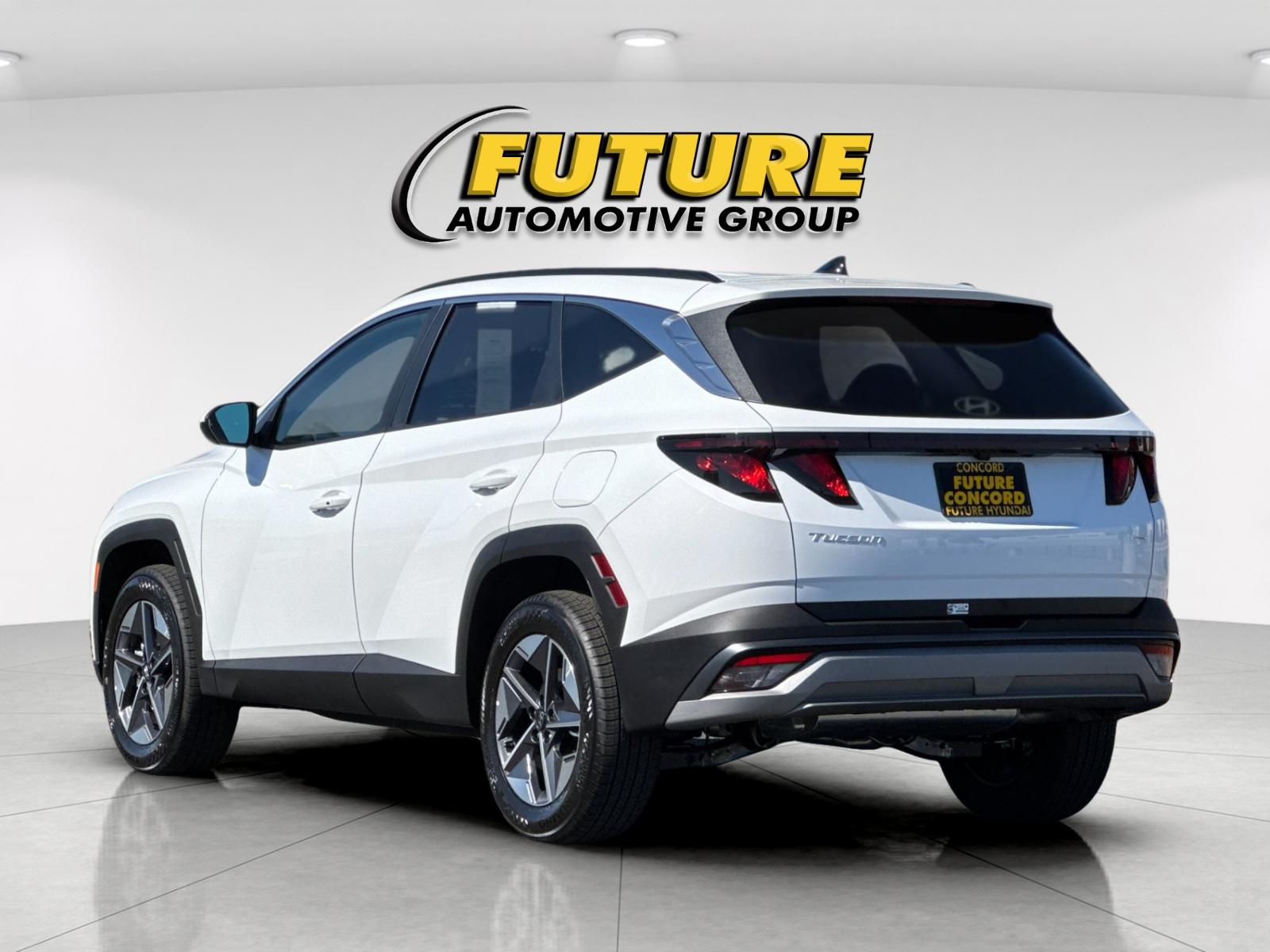 Used 2026 White Hyundai SEL image 5