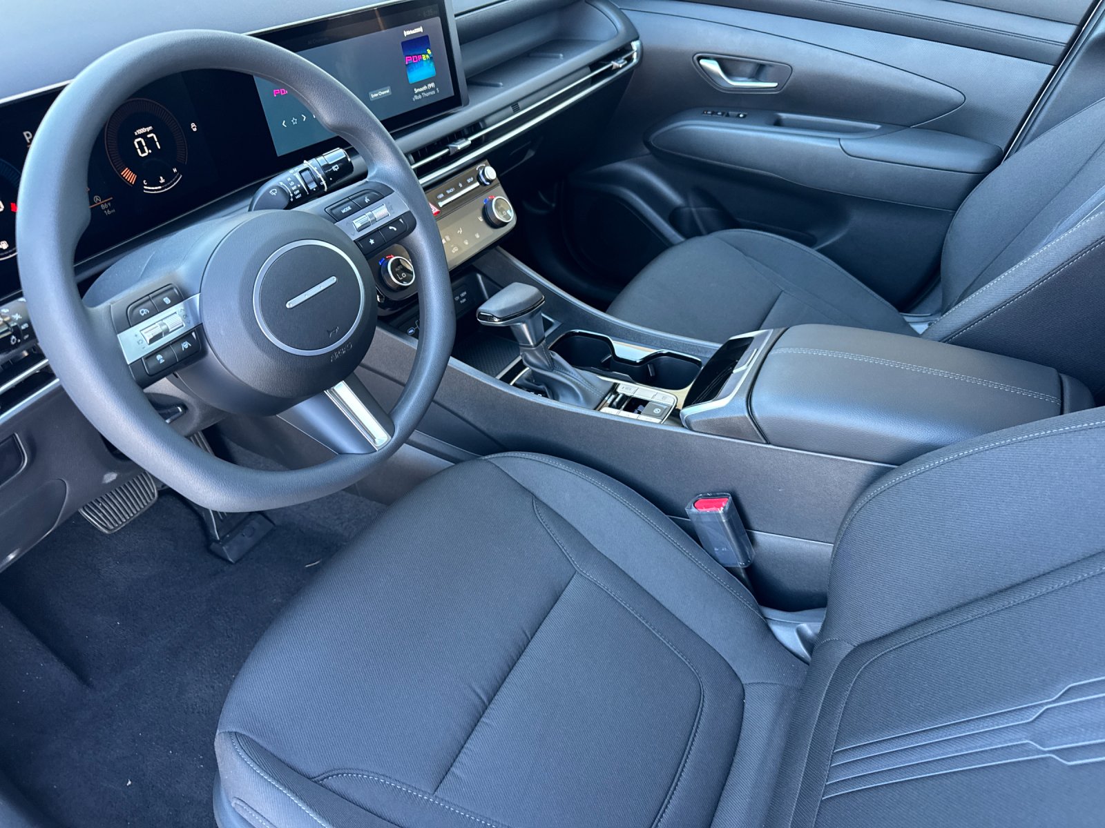 Used 2026 White Hyundai SEL image 9