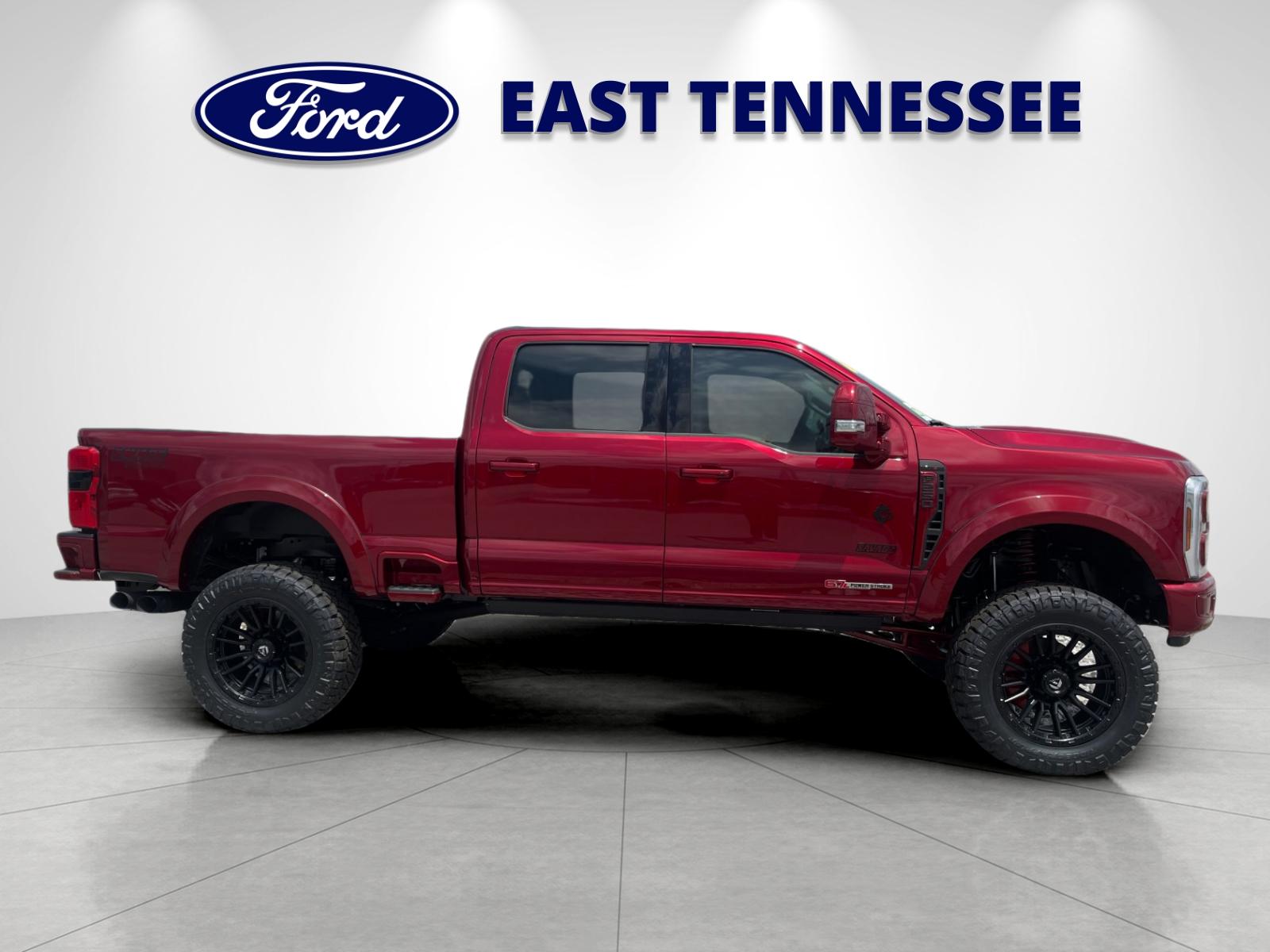 New 2026 Ruby Red Metallic Tinted Clearcoat Ford XLT image 2
