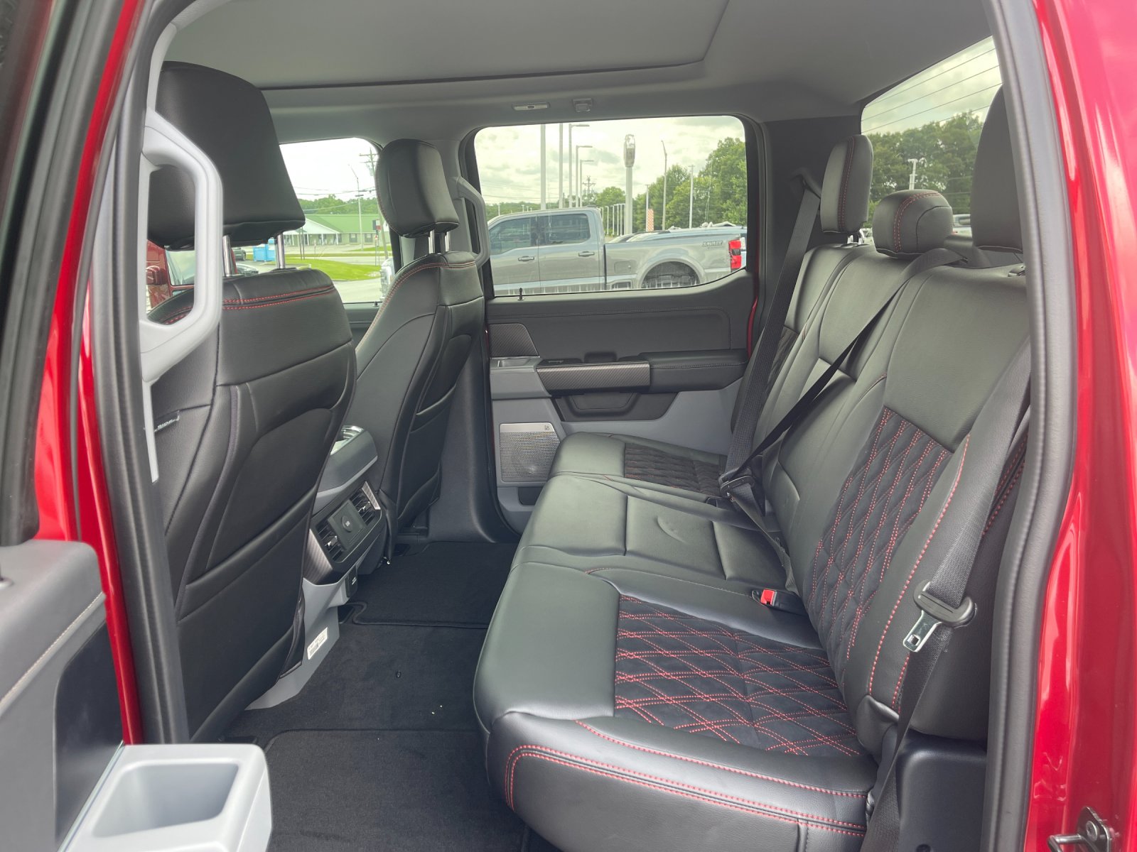New 2026 Ruby Red Metallic Tinted Clearcoat Ford XLT image 12