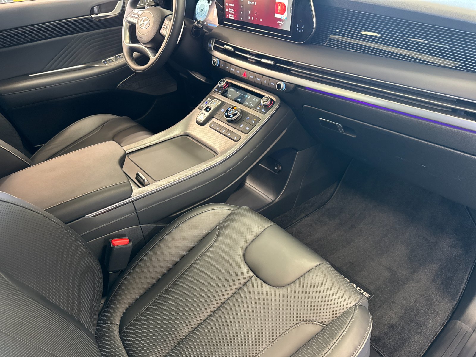 Used 2025 Silver Hyundai Calligraphy image 16