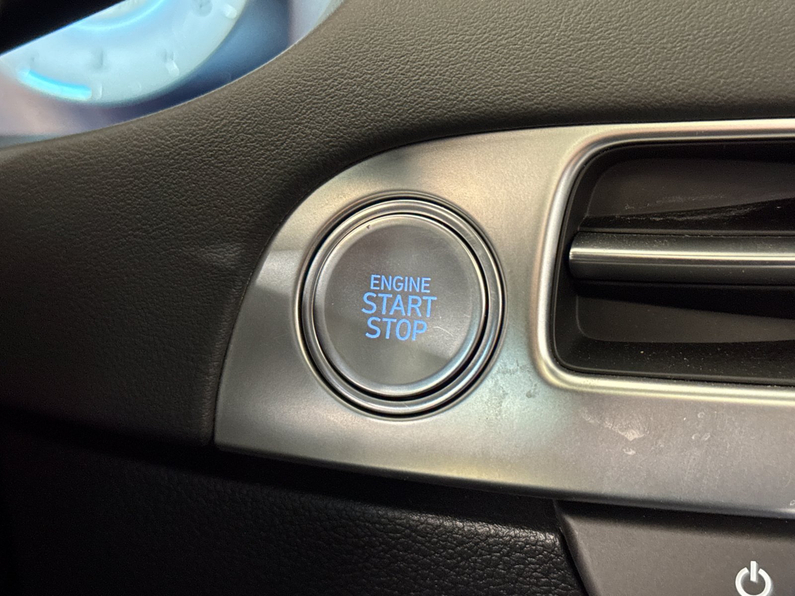 Used 2025 Silver Hyundai Calligraphy image 22