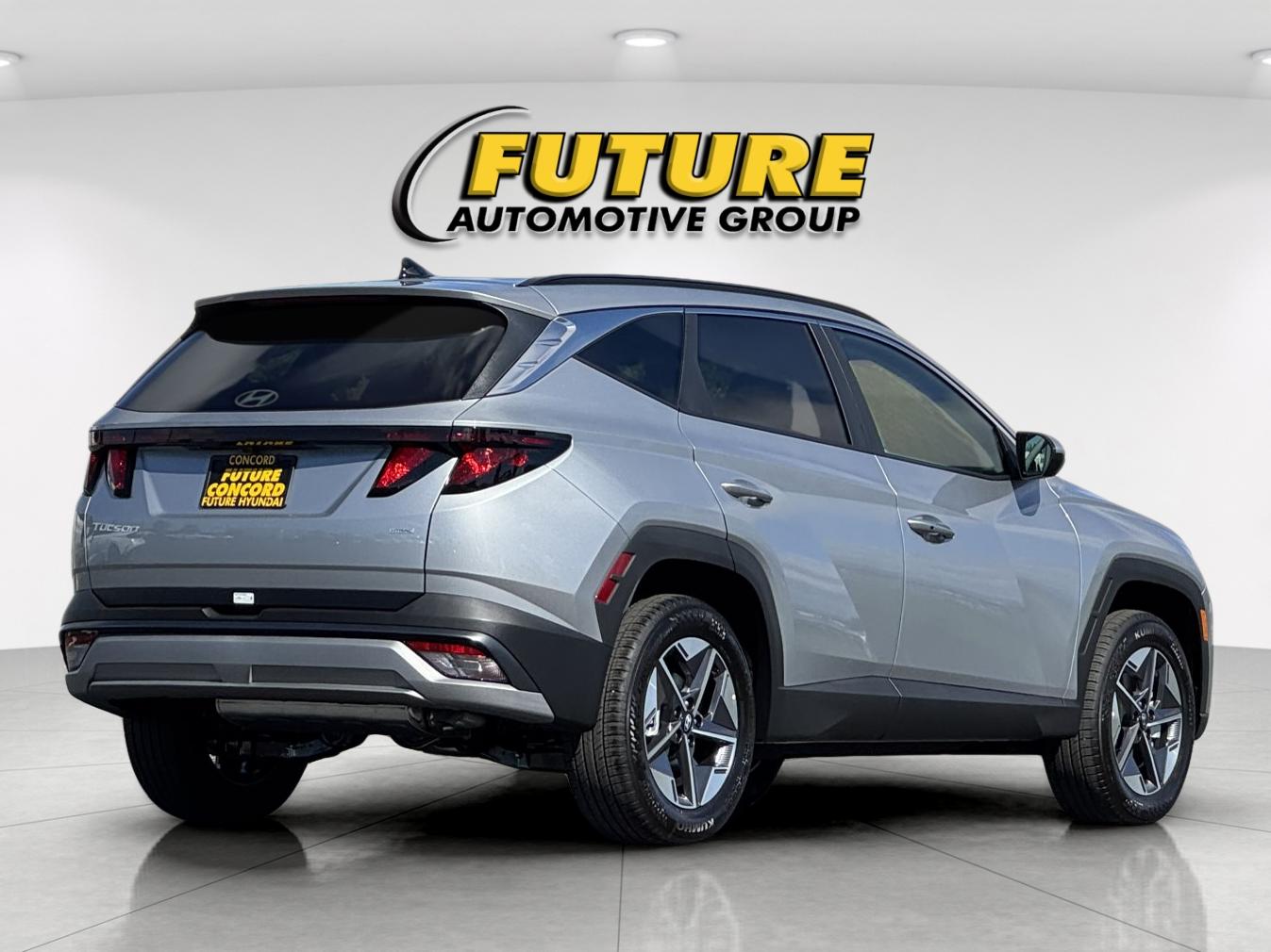 Used 2026 Silver Hyundai SEL image 3