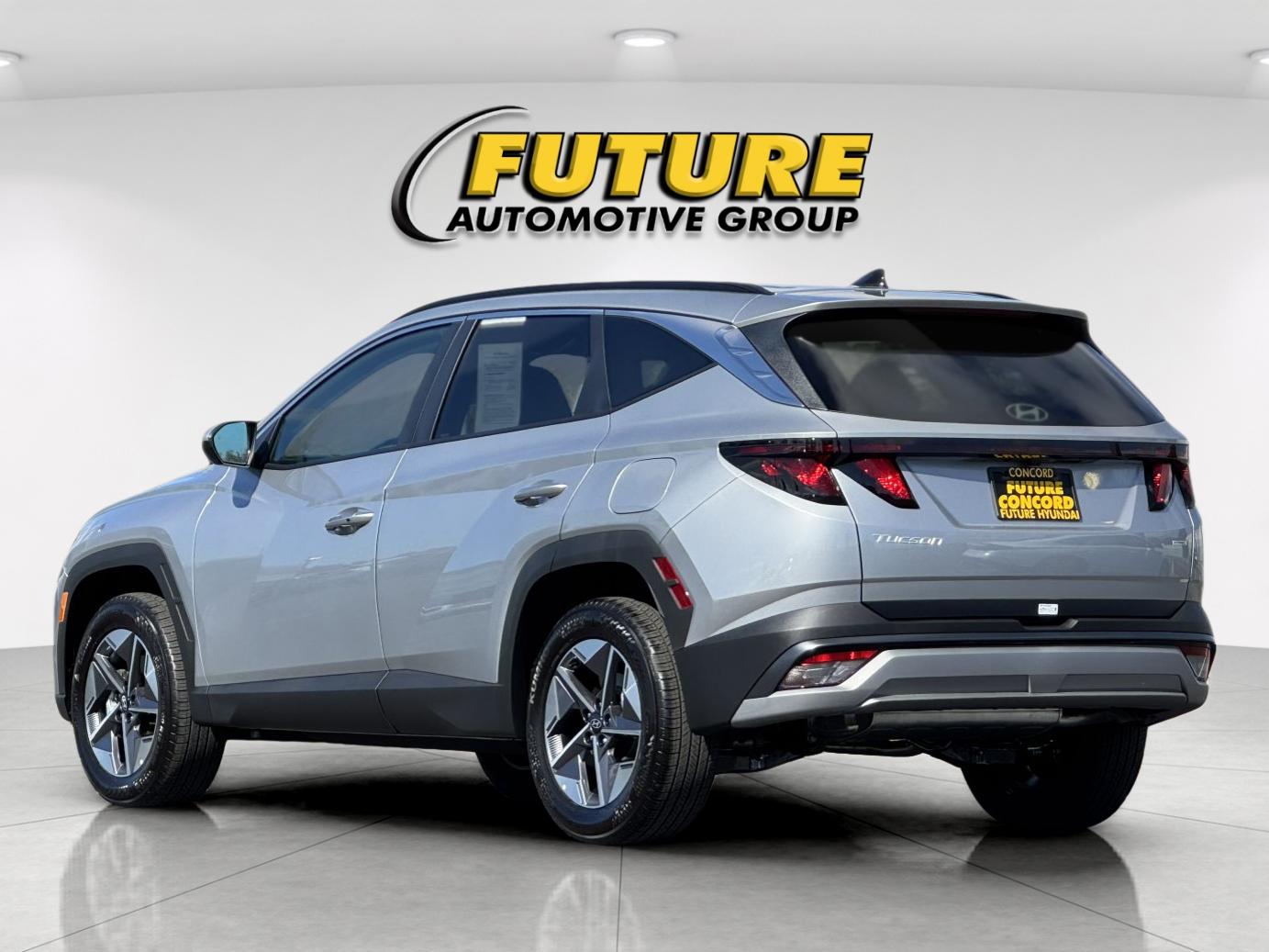Used 2026 Silver Hyundai SEL image 5