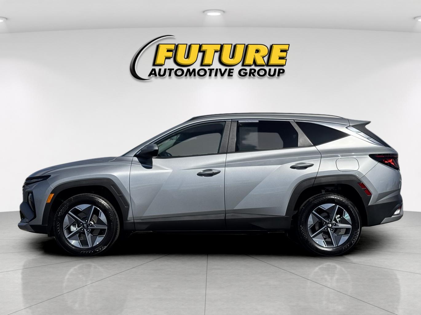 Used 2026 Silver Hyundai SEL image 6