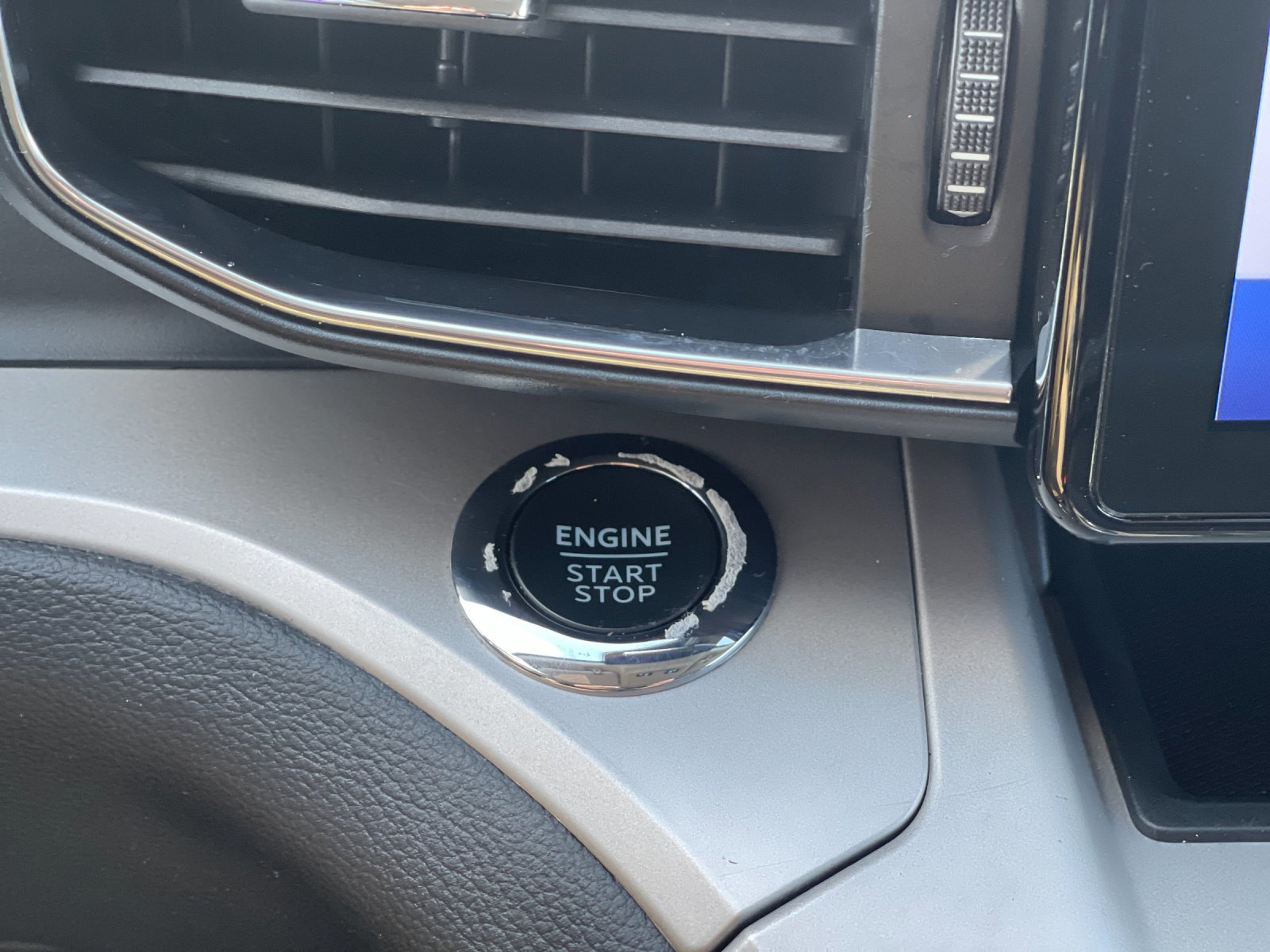 Used 2023 Black Ford XLT image 24