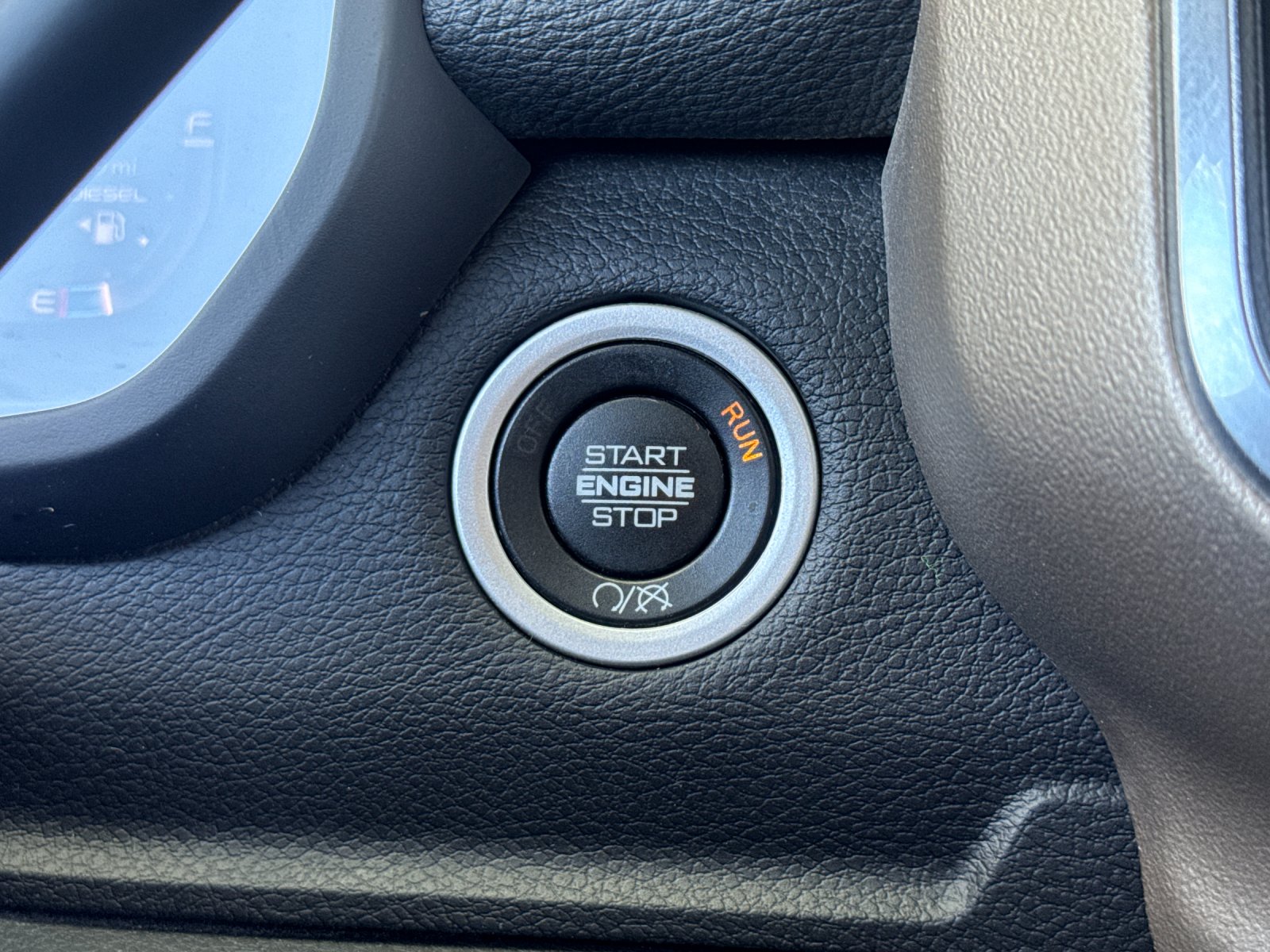 Used 2024 White Ram Laramie image 21