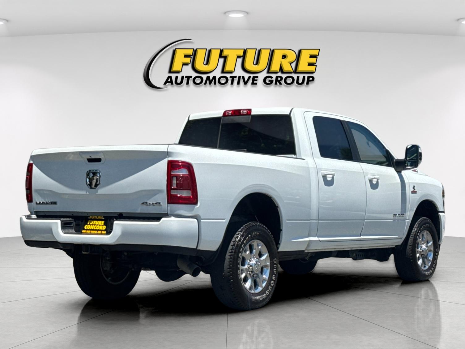 Used 2024 White Ram Laramie image 4