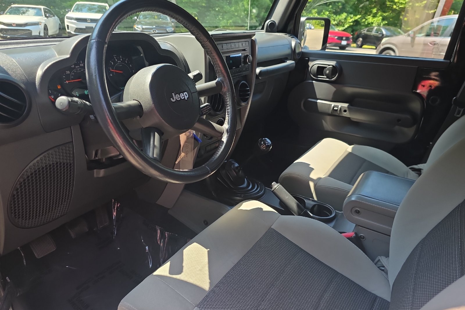 Used 2008 Black Clearcoat/Black Soft Top Jeep X image 11
