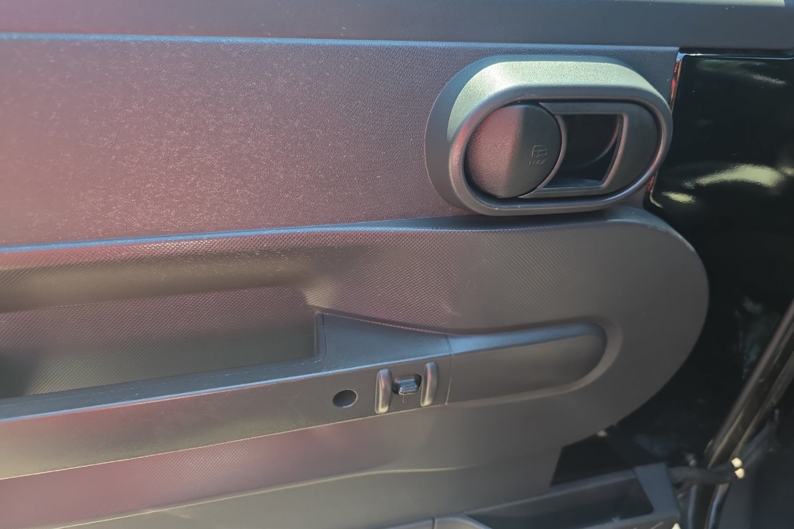 Used 2008 Black Clearcoat/Black Soft Top Jeep X image 12