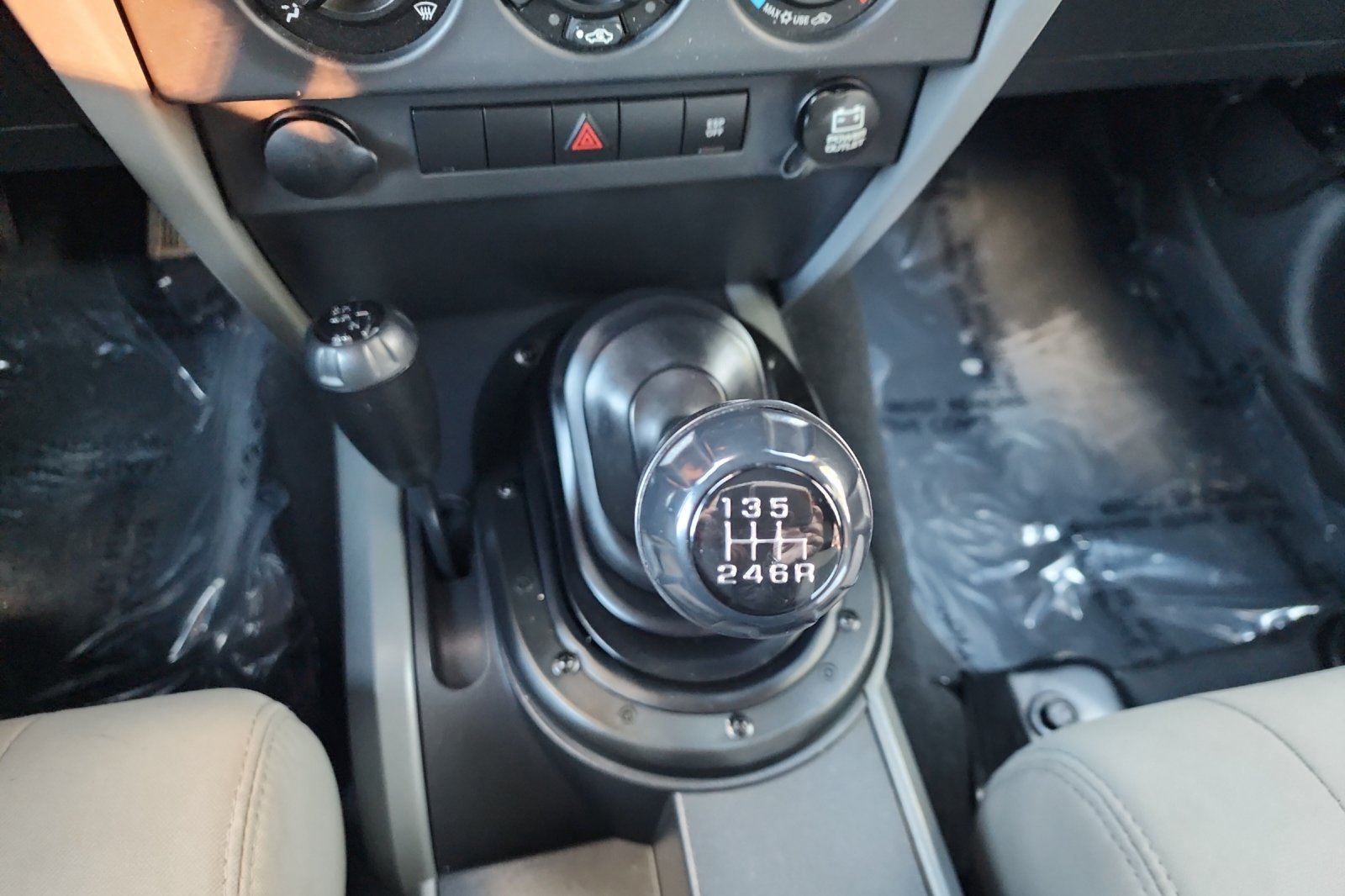 Used 2008 Black Clearcoat/Black Soft Top Jeep X image 20