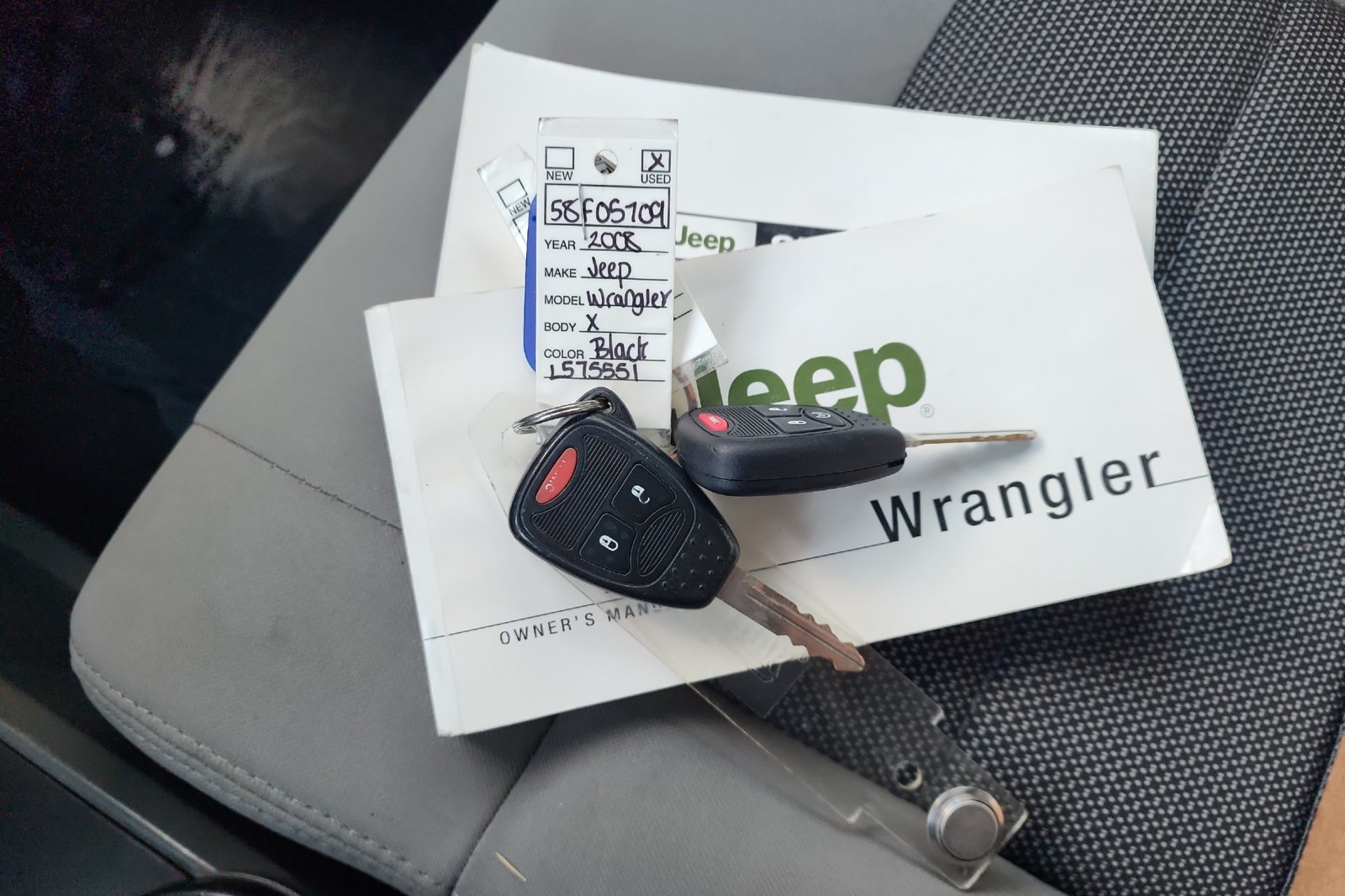 Used 2008 Black Clearcoat/Black Soft Top Jeep X image 9