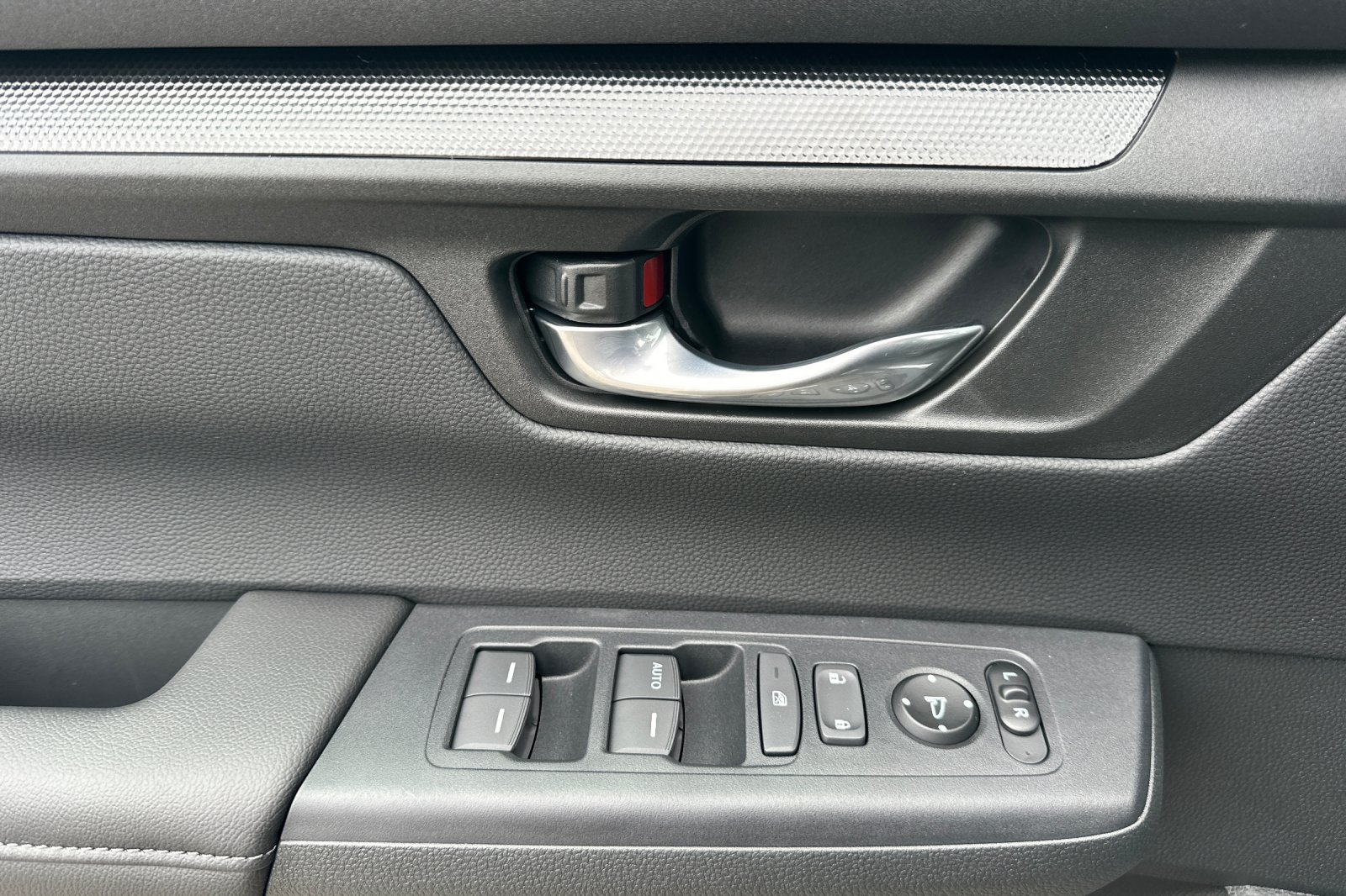 New 2026 Urban Gray Pearl Honda AWD LX image 10
