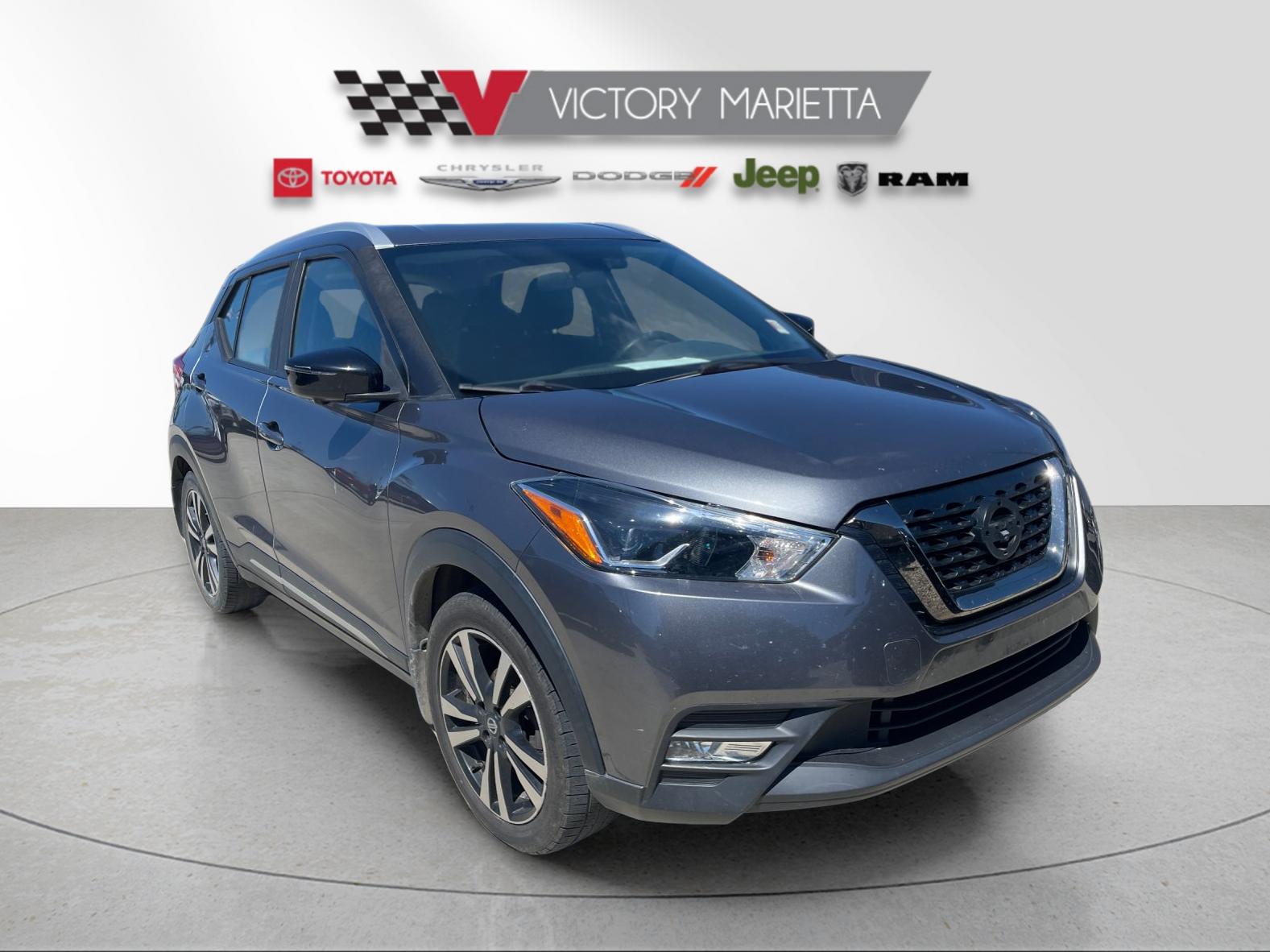 Used 2019 Gun Metallic Nissan SR image 6