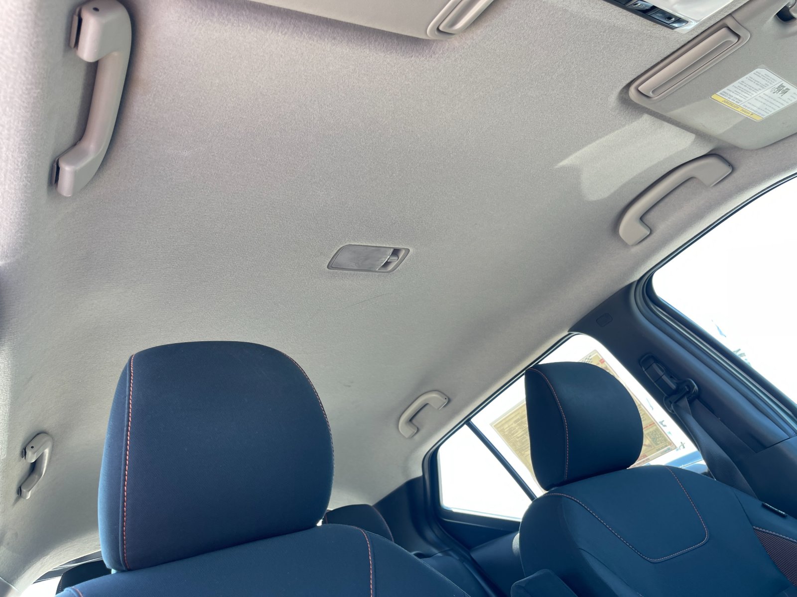 Used 2019 Gray Nissan SR image 16