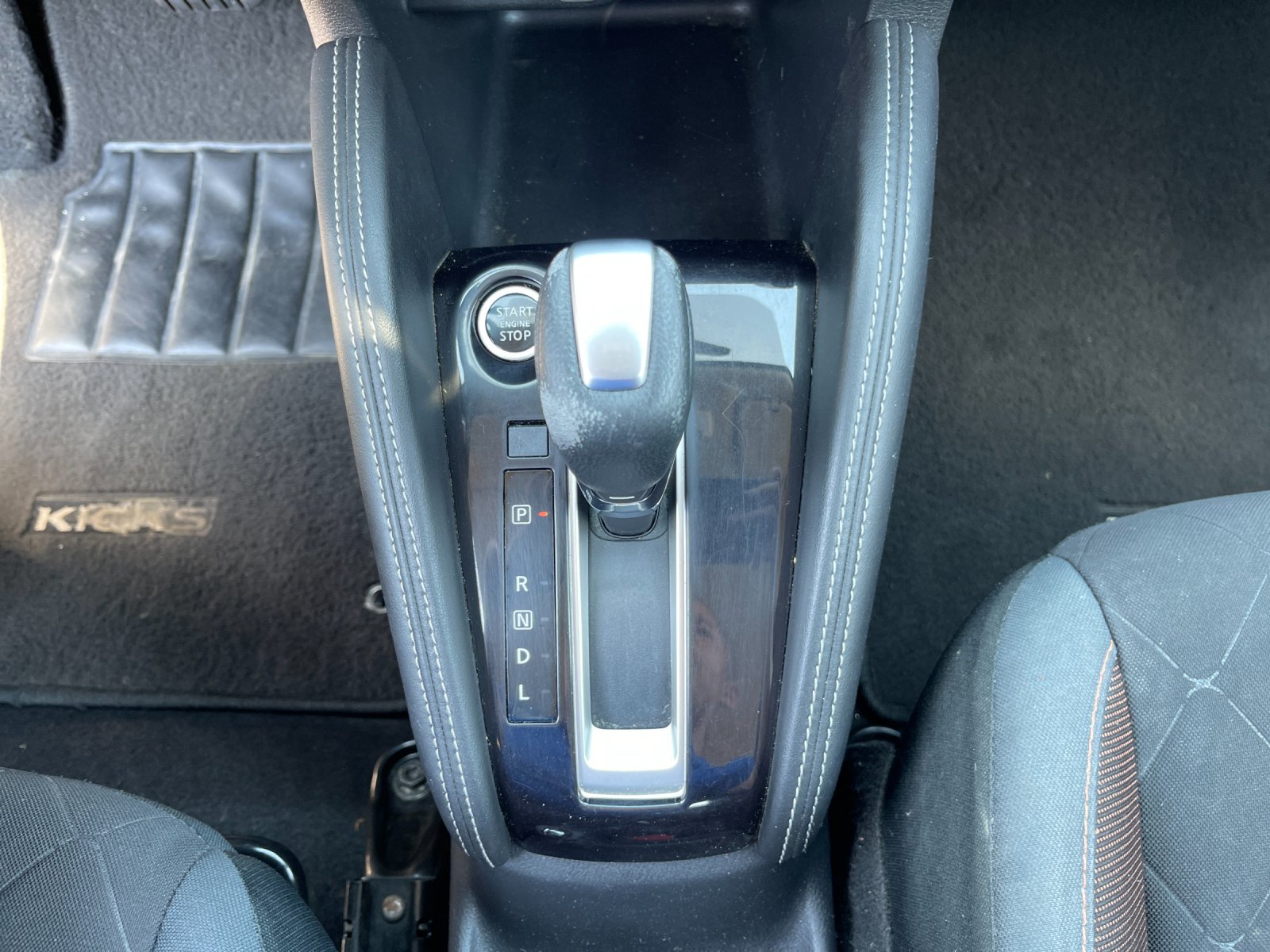 Used 2019 Gray Nissan SR image 21