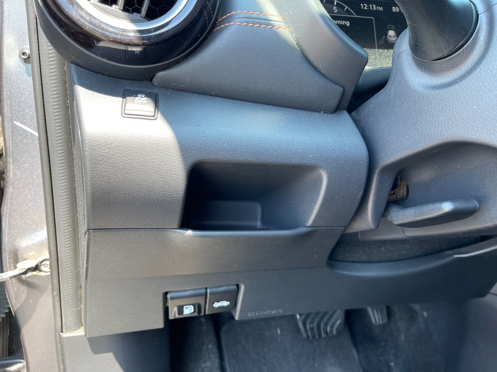Used 2019 Gray Nissan SR image 27