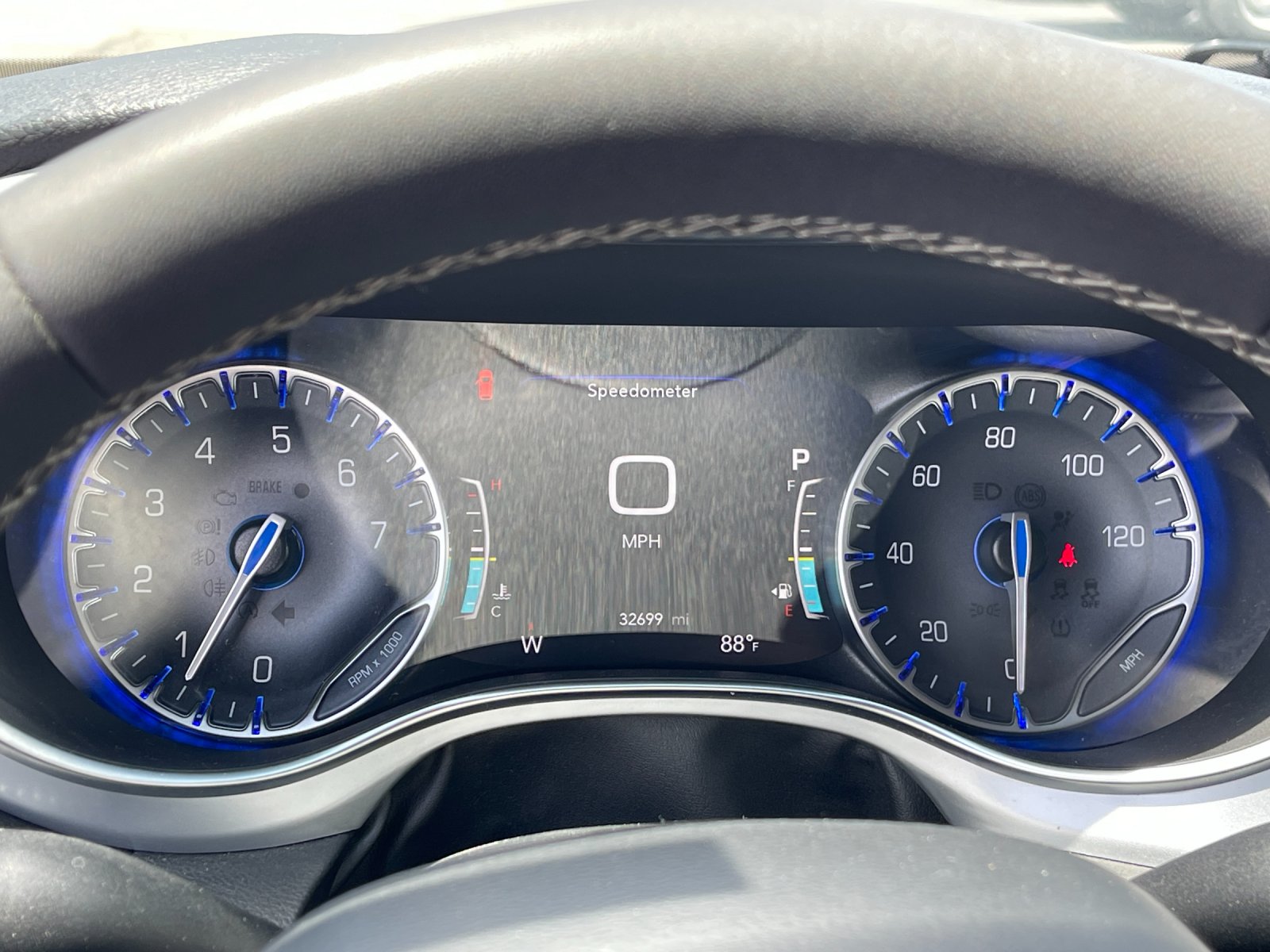 Used 2025 White Chrysler Limited image 31