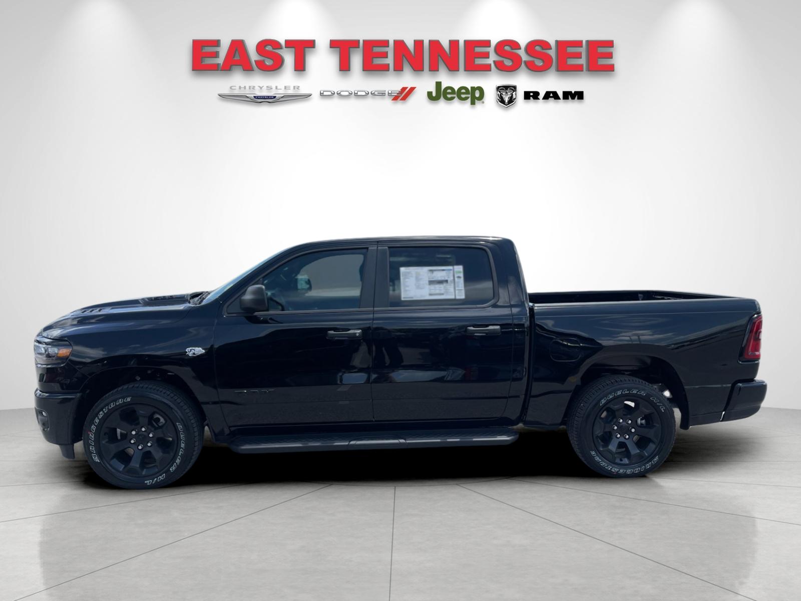 New 2026 Diamond Black Crystal Pearl-Coat Exterior Paint RAM Express image 6
