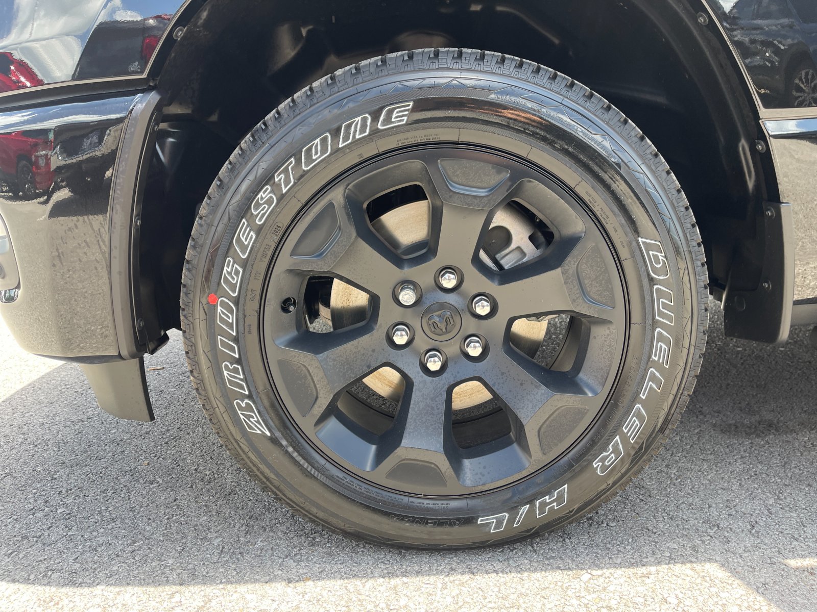 New 2026 Diamond Black Crystal Pearl-Coat Exterior Paint RAM Express image 29