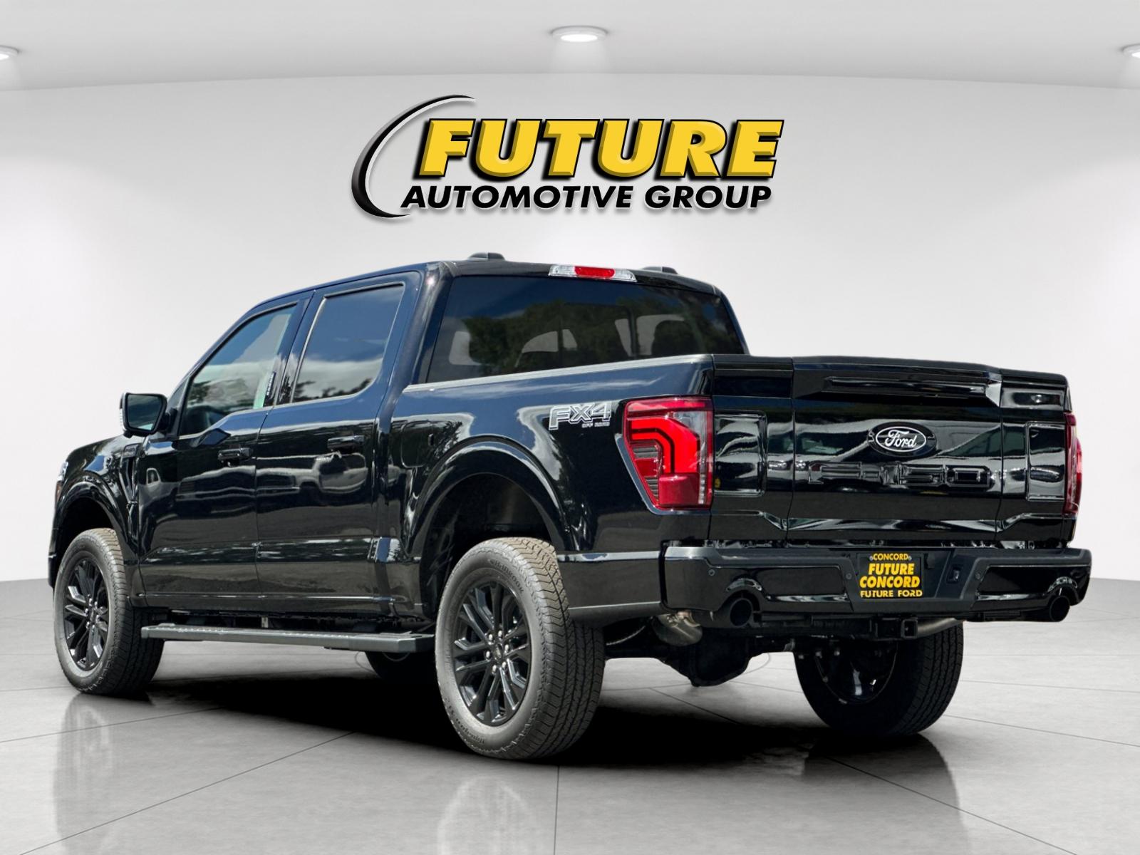 New 2026 Agate Black Metallic Ford Lariat® image 5
