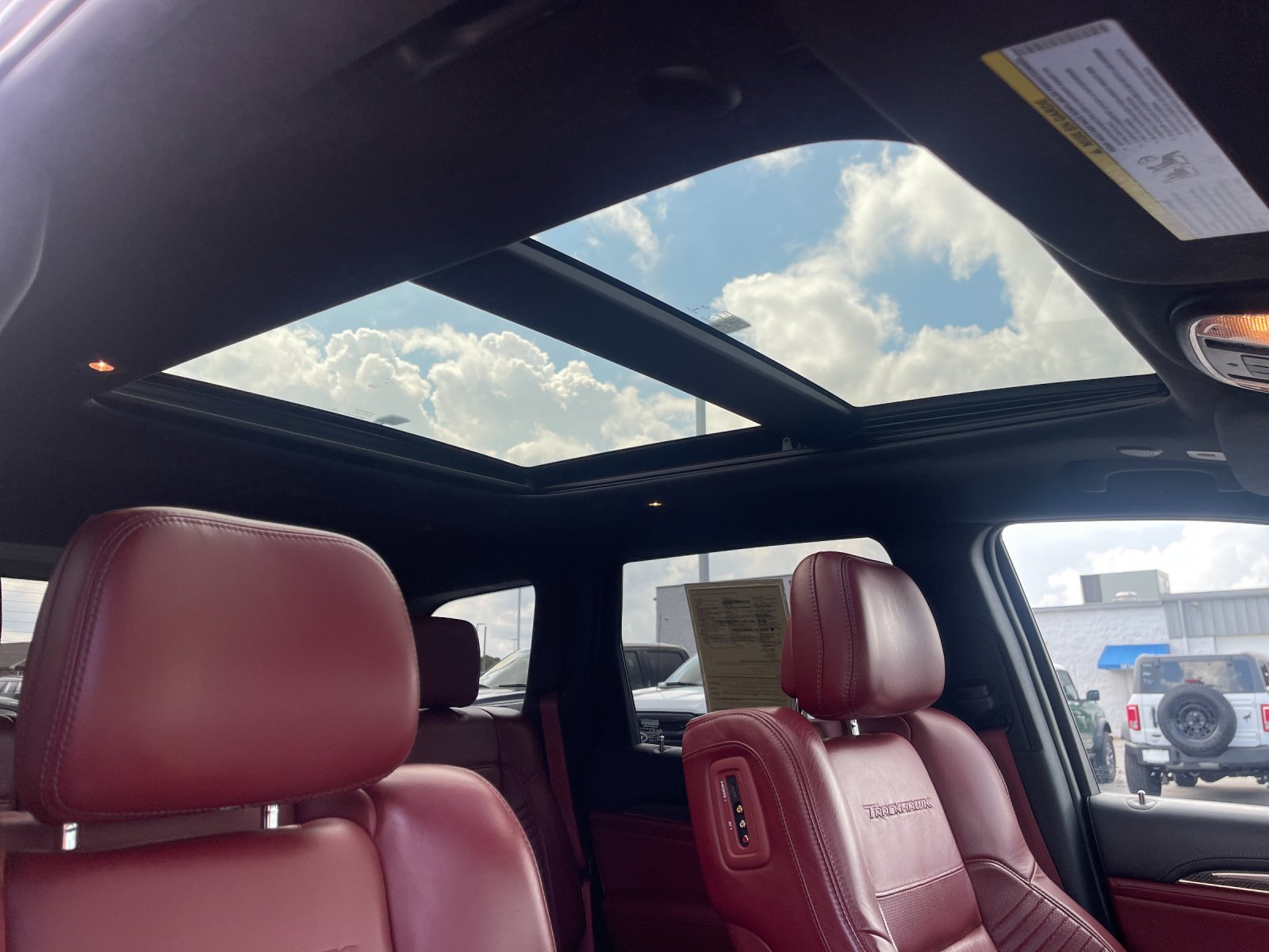Used 2018 Silver Jeep Trackhawk image 19