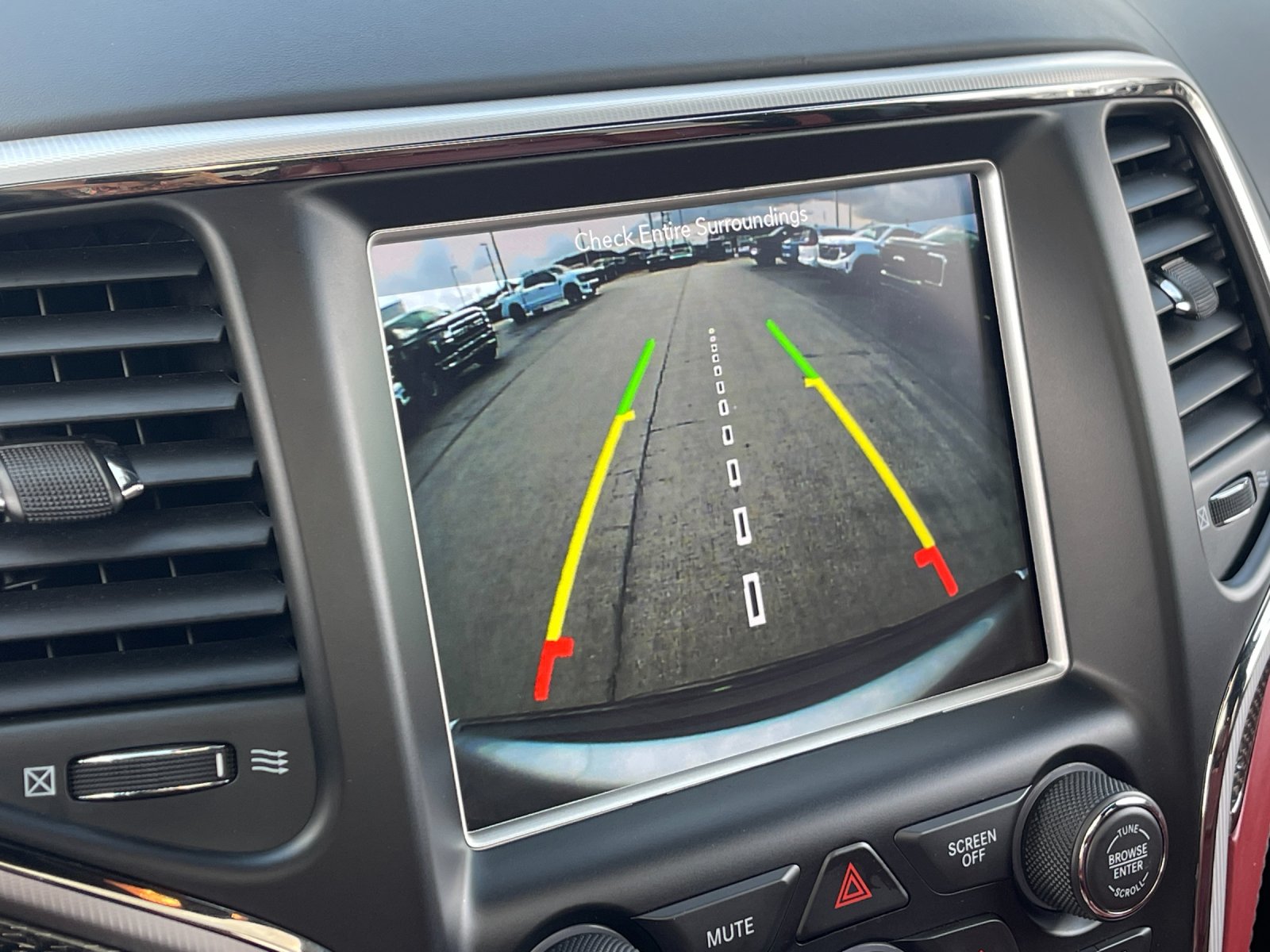 Used 2018 Silver Jeep Trackhawk image 23