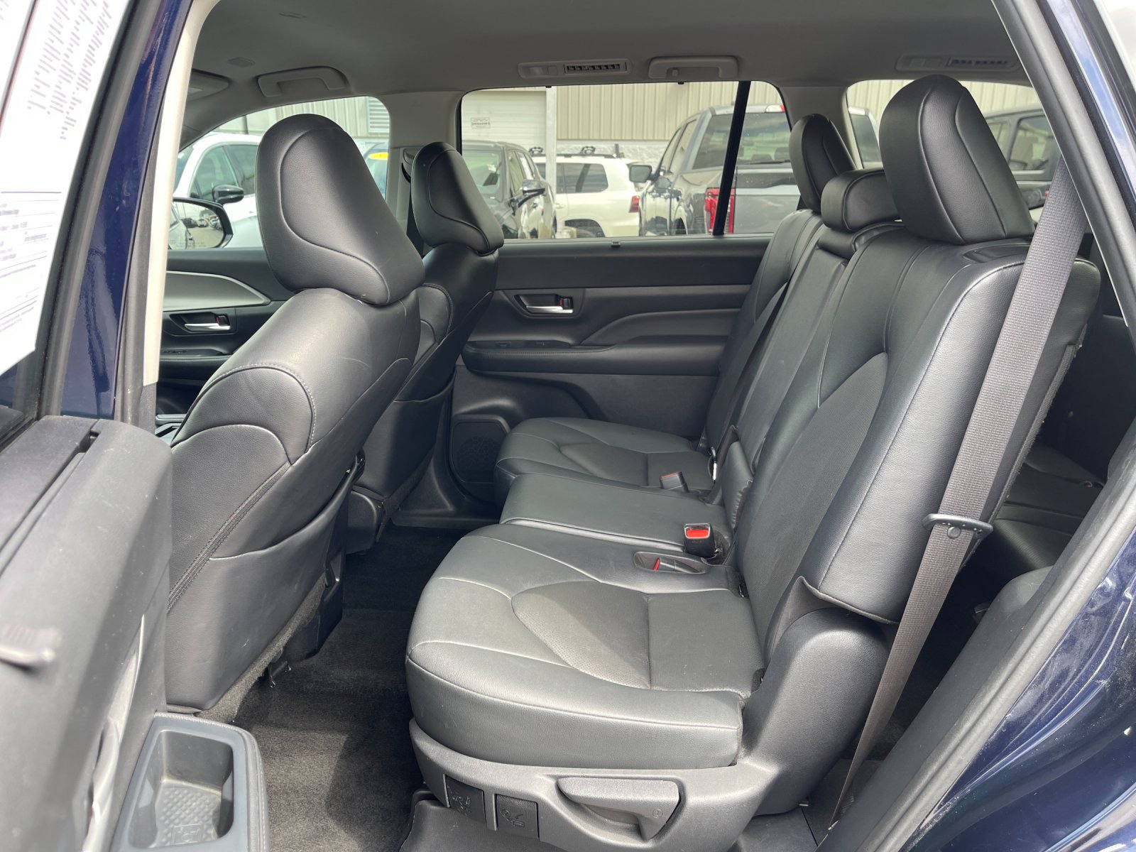 Used 2024  Toyota XLE image 14