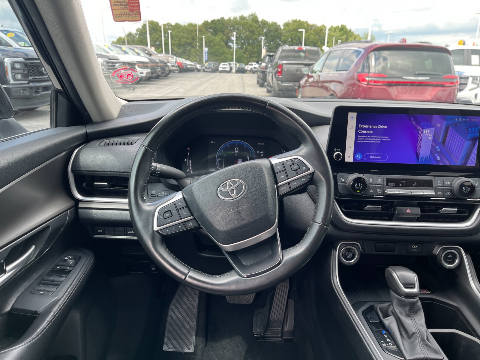 Used 2024  Toyota XLE image 16