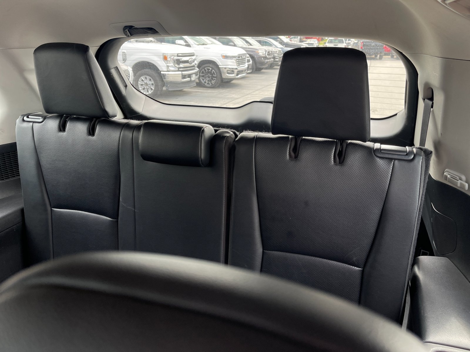 Used 2024  Toyota XLE image 17