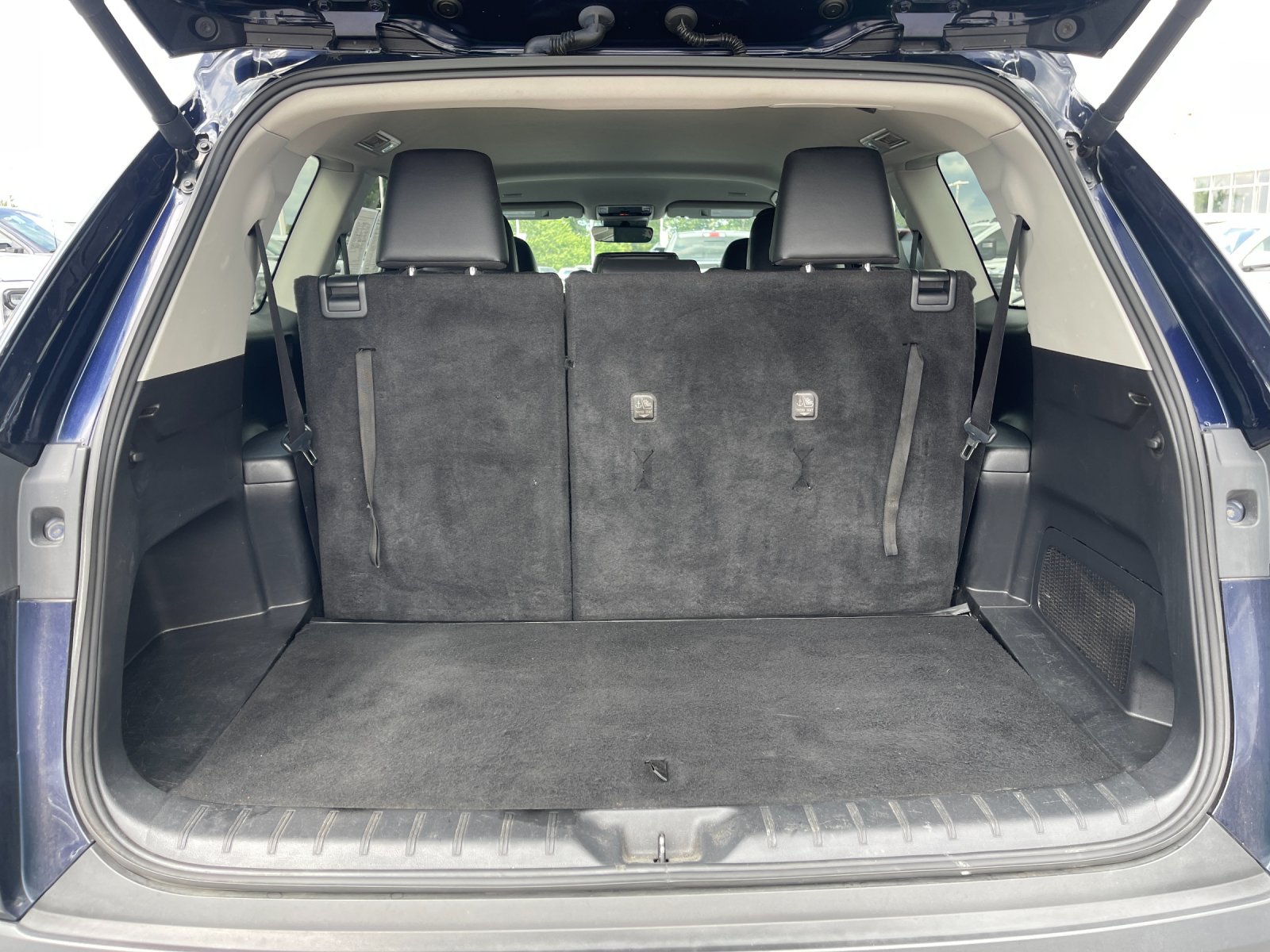 Used 2024  Toyota XLE image 18