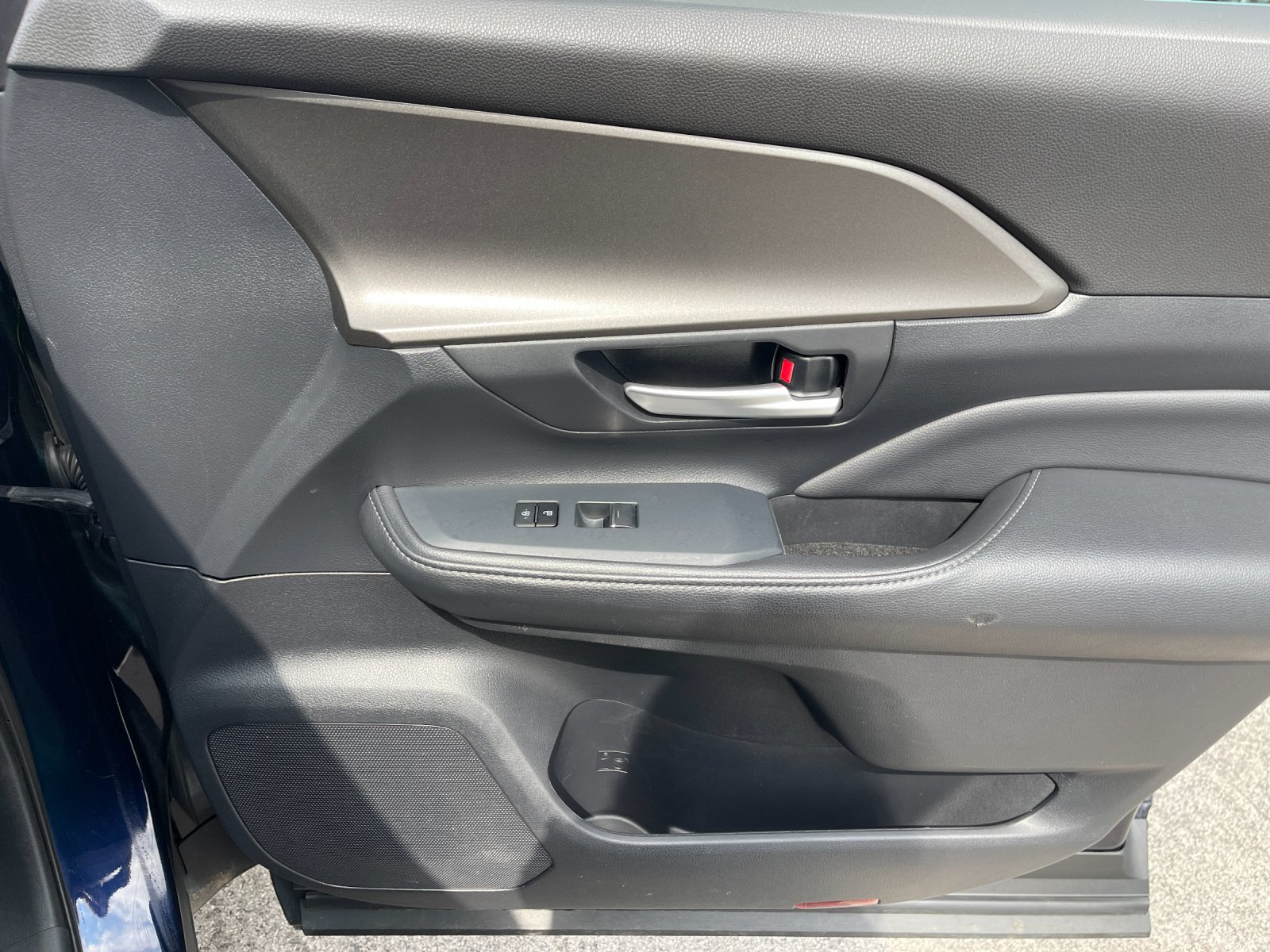 Used 2024  Toyota XLE image 20