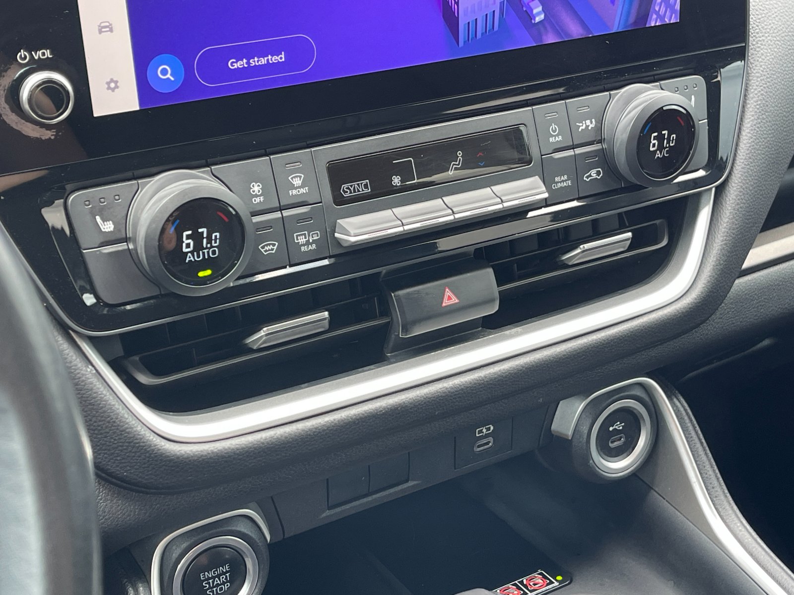 Used 2024  Toyota XLE image 23