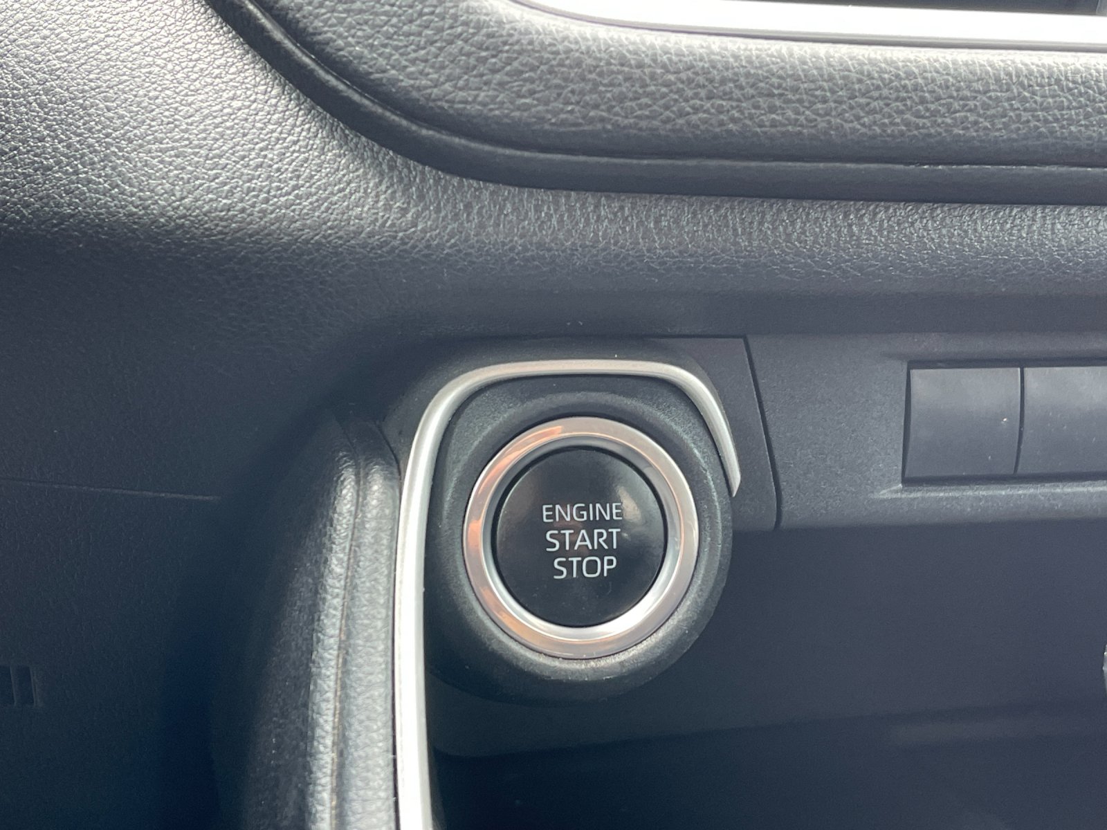 Used 2024  Toyota XLE image 25