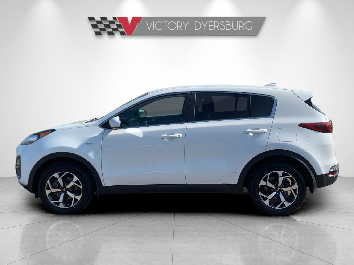 Used 2020 White Kia LX image 7