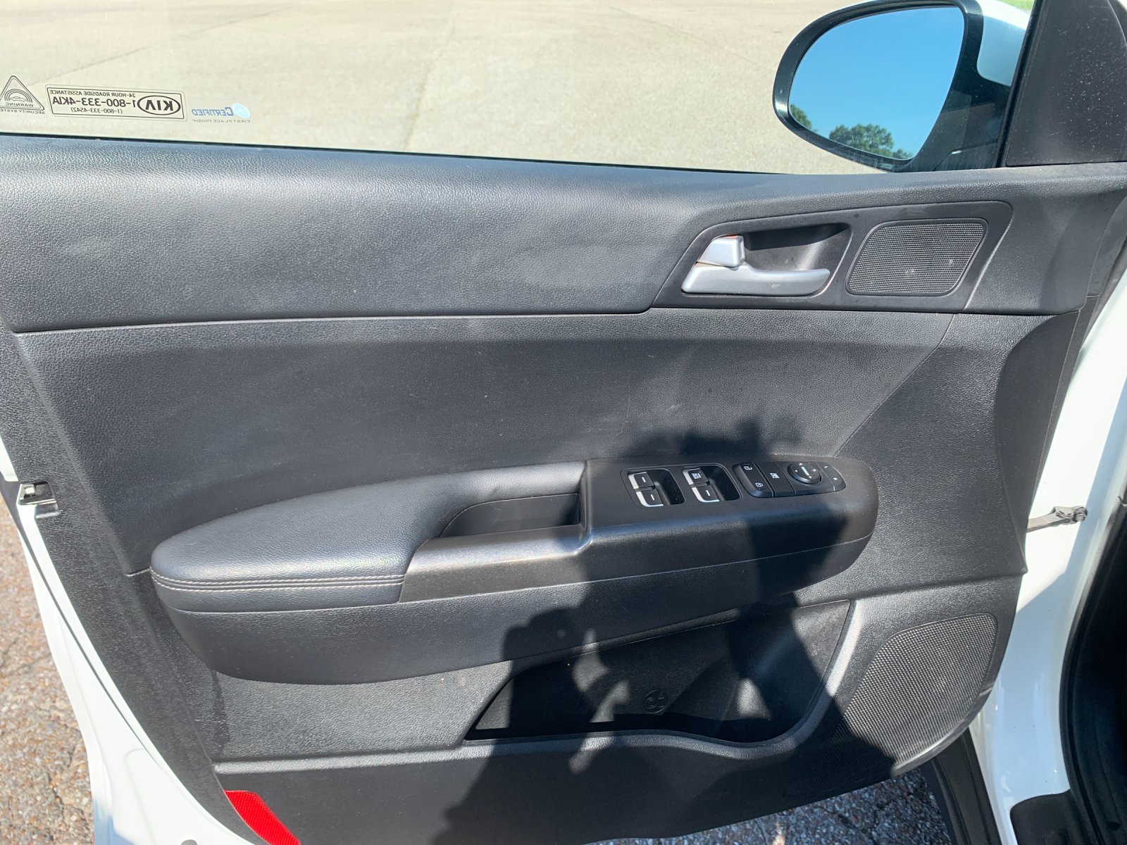Used 2020 White Kia LX image 12