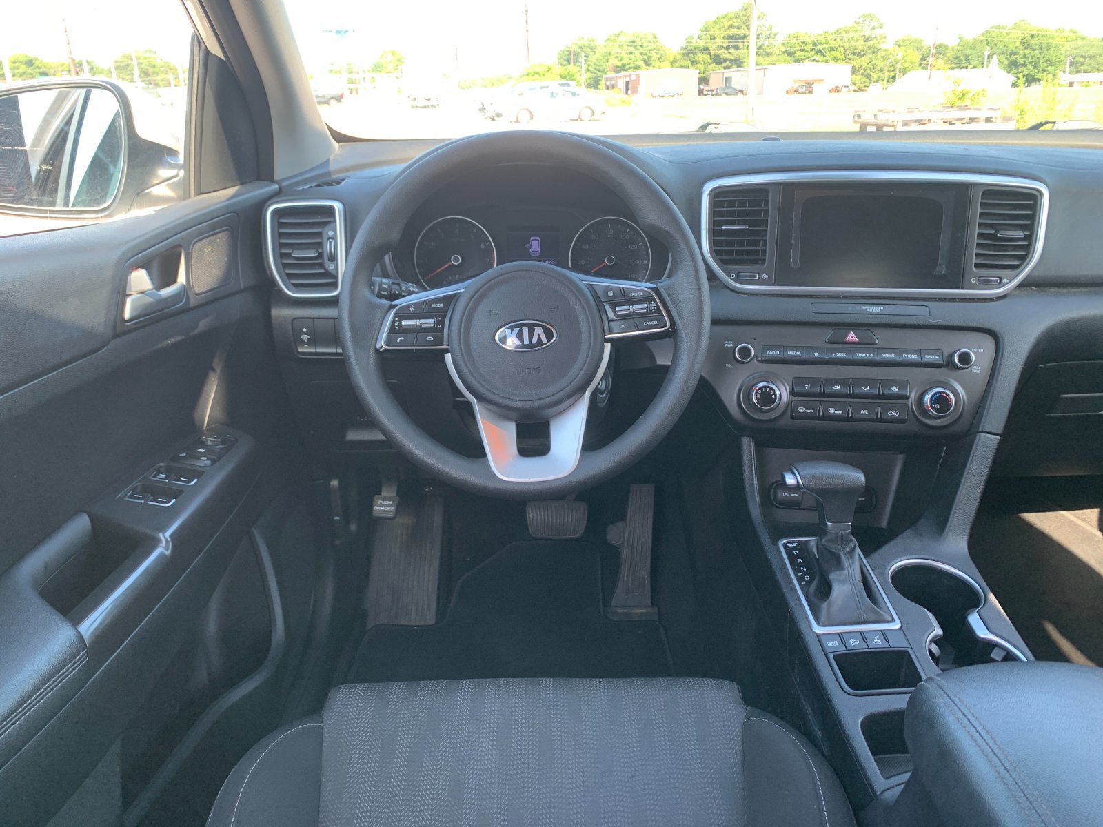 Used 2020 White Kia LX image 17