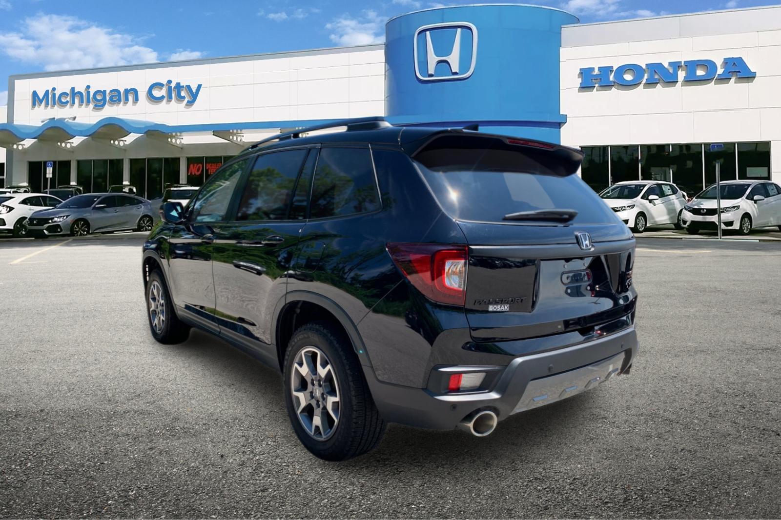 Certified Used 2023 Crystal Black Pearl Honda TrailSport image 3