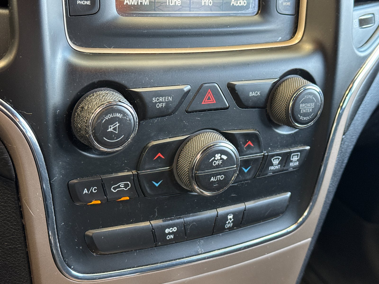 Used 2015 White Jeep Laredo image 19